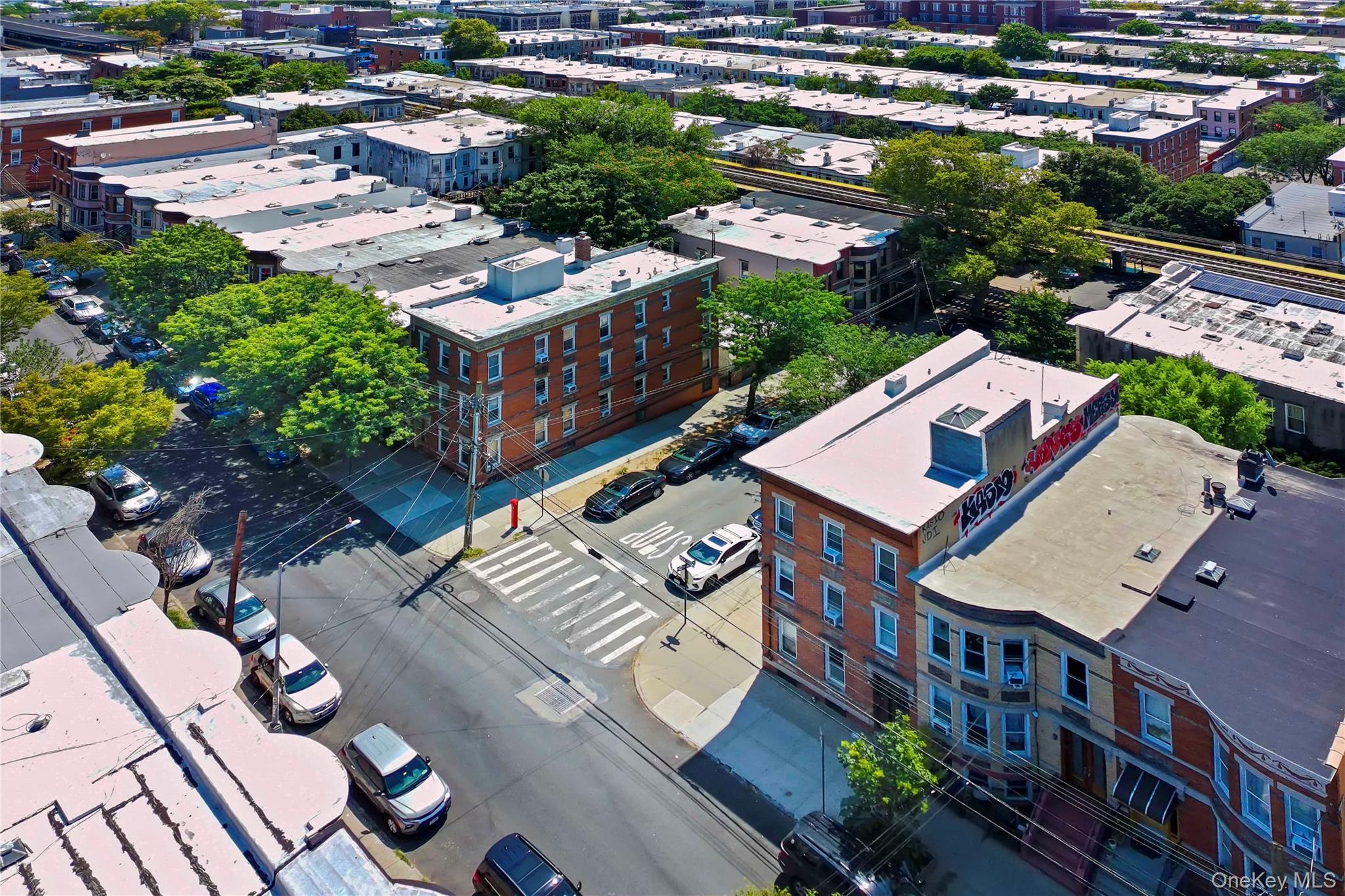 Single Family Putnam  Queens, NY 11385, MLS-888227-50