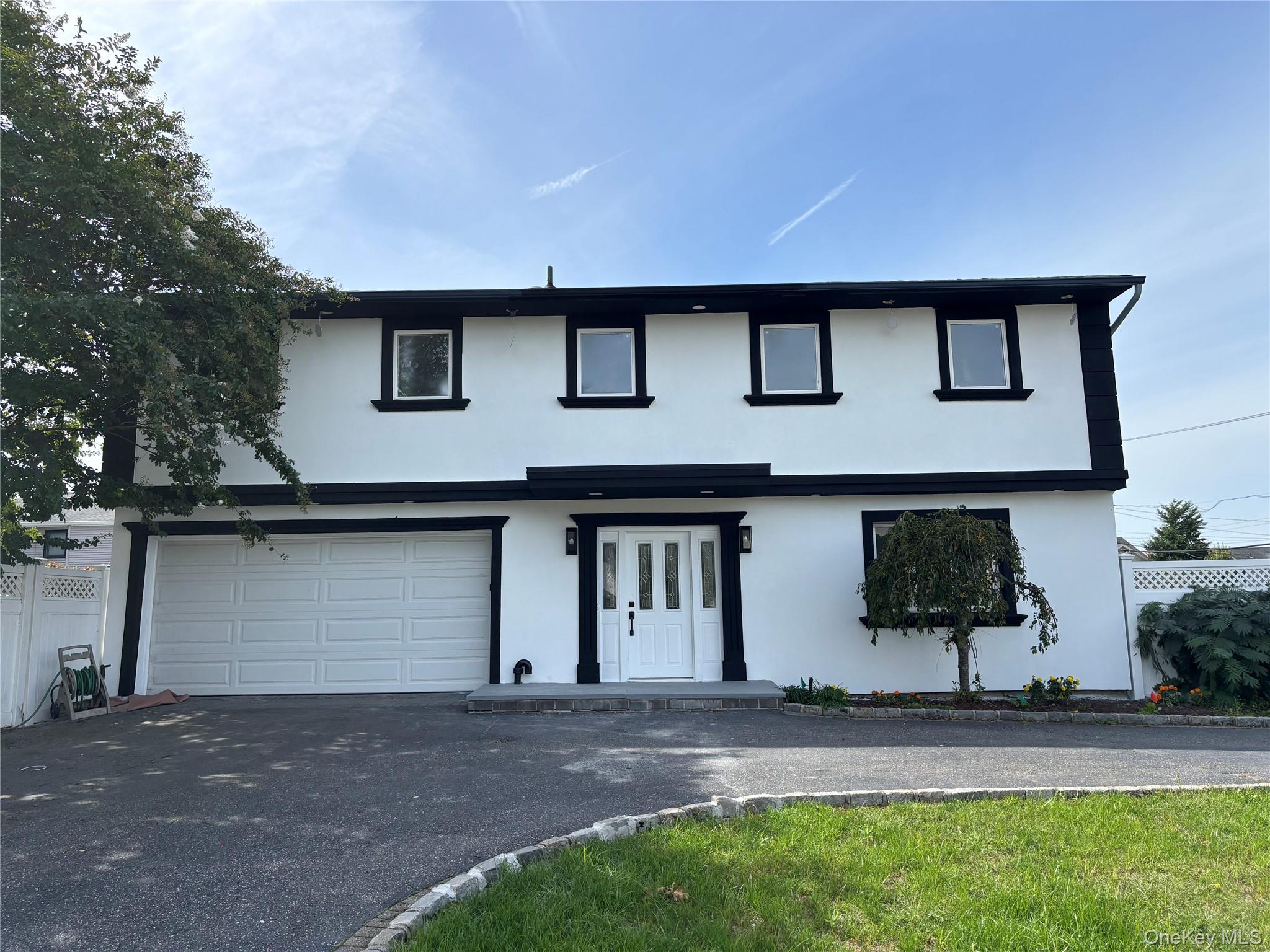 Single Family Susan Nassau County, NY 11710, MLS-888236-2