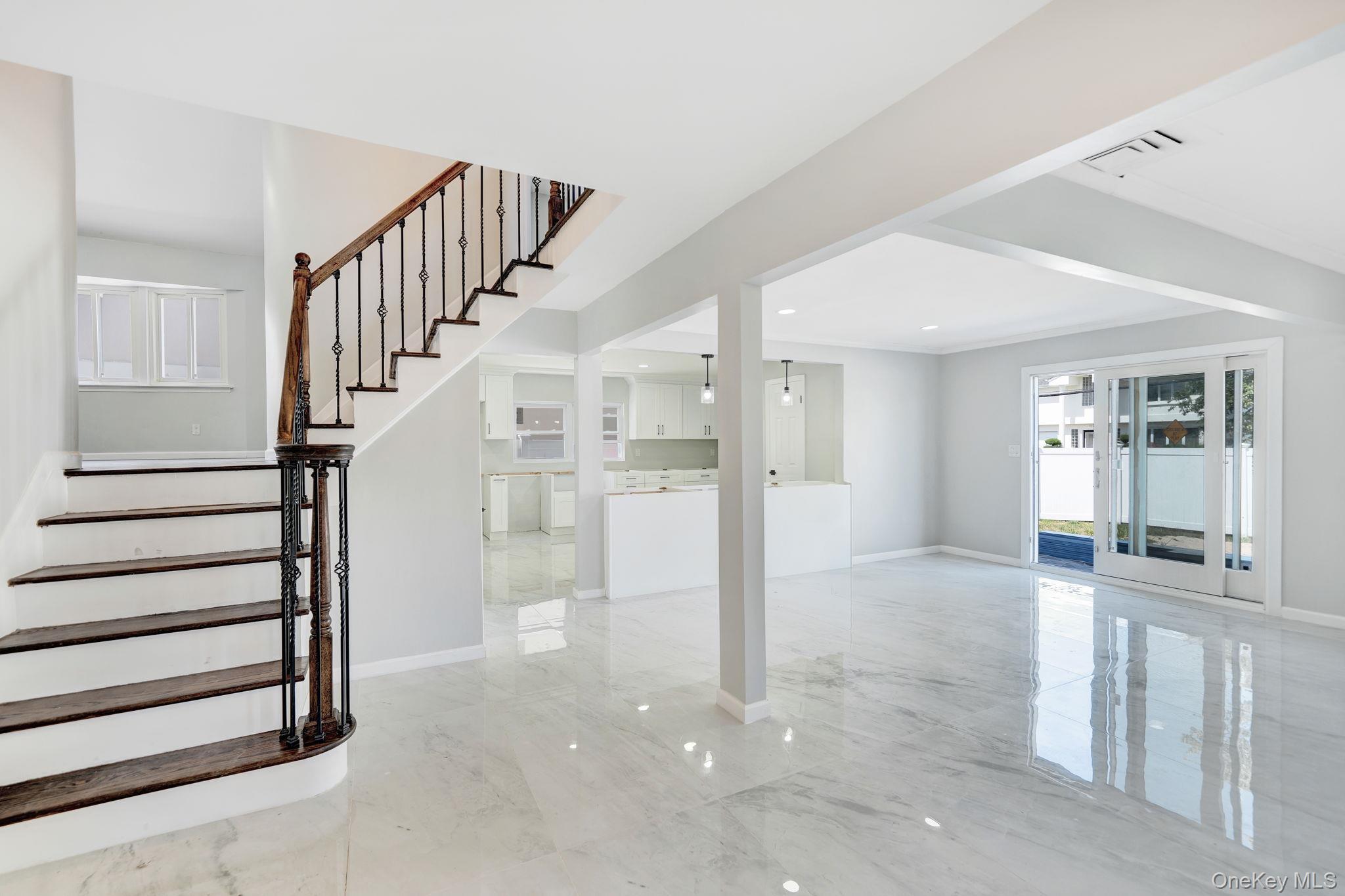 Single Family Susan Nassau County, NY 11710, MLS-888236-5