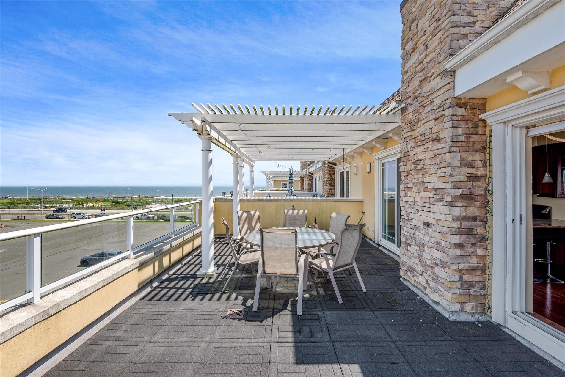Condo Beach 100th  Queens, NY 11694, MLS-888313-13