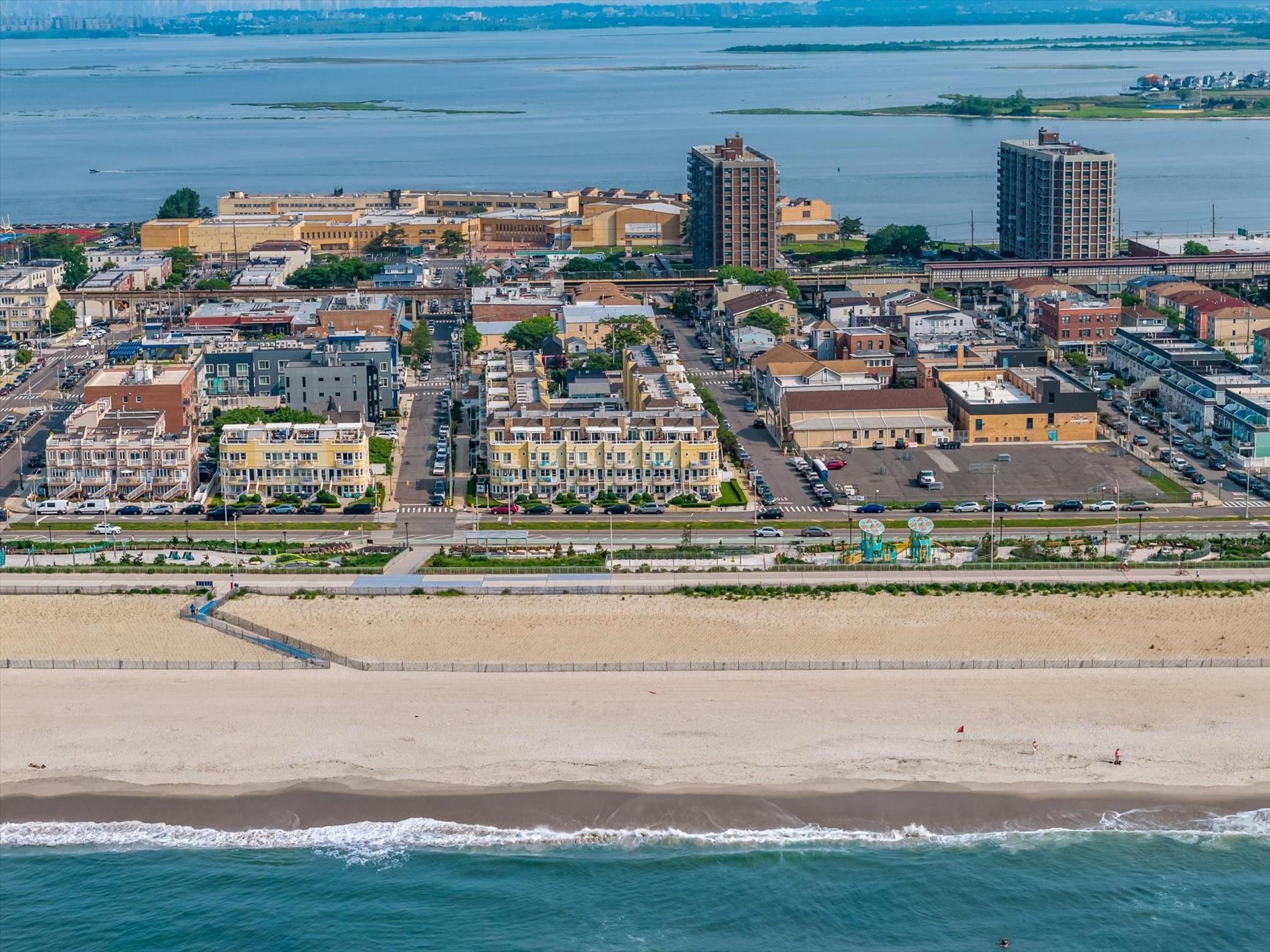 Condo Beach 100th  Queens, NY 11694, MLS-888313-23