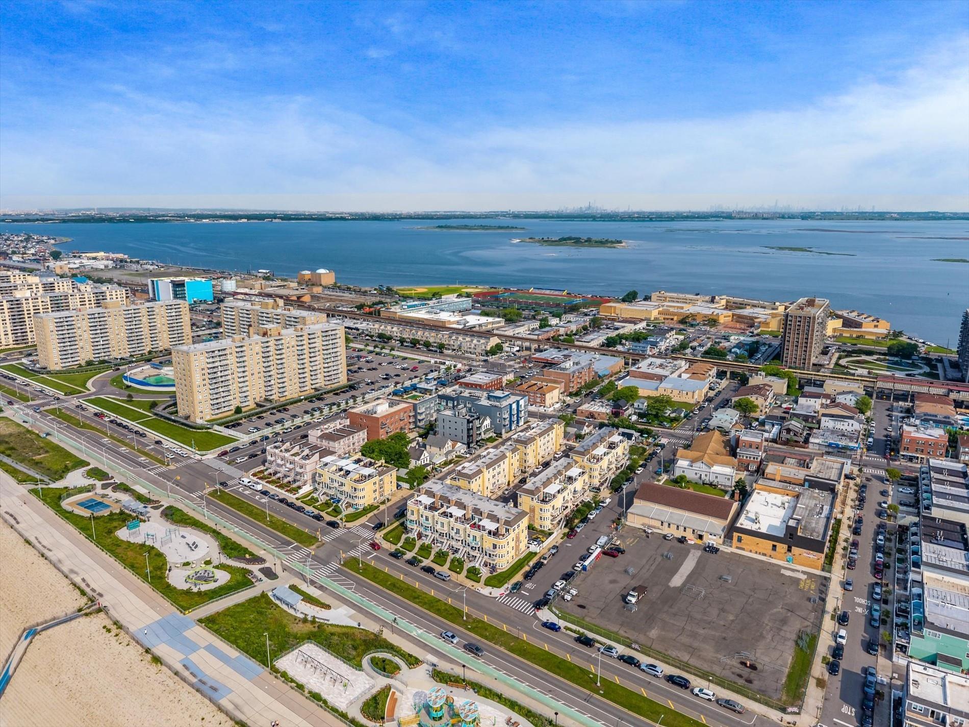 Condo Beach 100th  Queens, NY 11694, MLS-888313-27