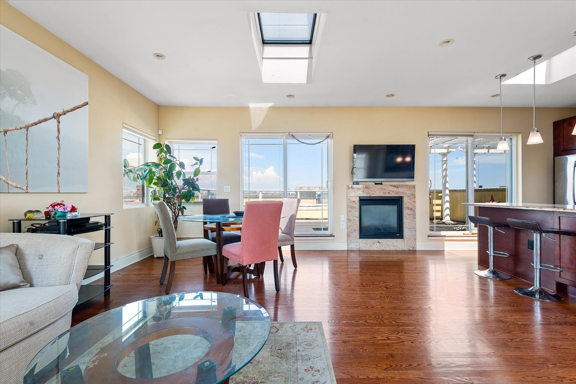 Condo Beach 100th  Queens, NY 11694, MLS-888313-4