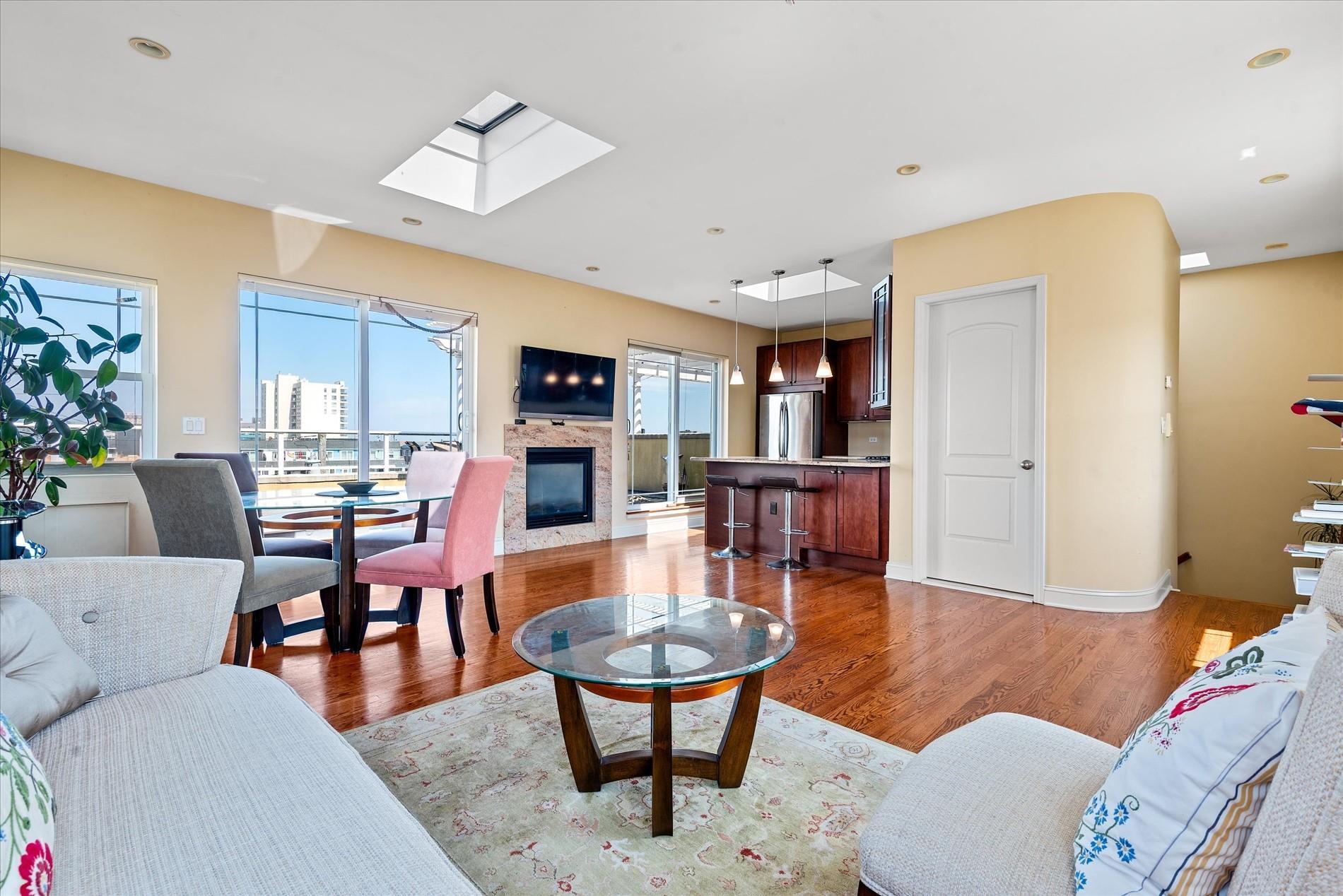 Condo Beach 100th  Queens, NY 11694, MLS-888313-6