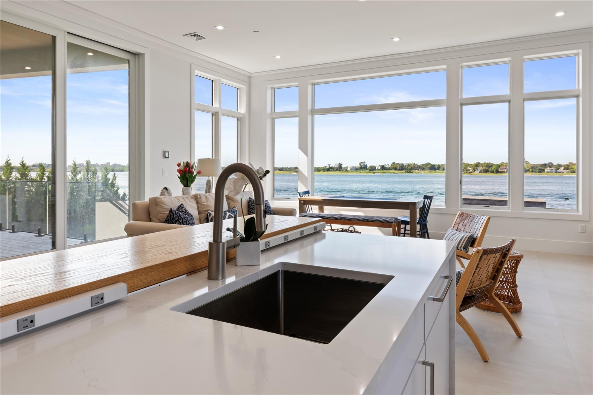 Single Family Bay Nassau County, NY 11509, MLS-888324-16