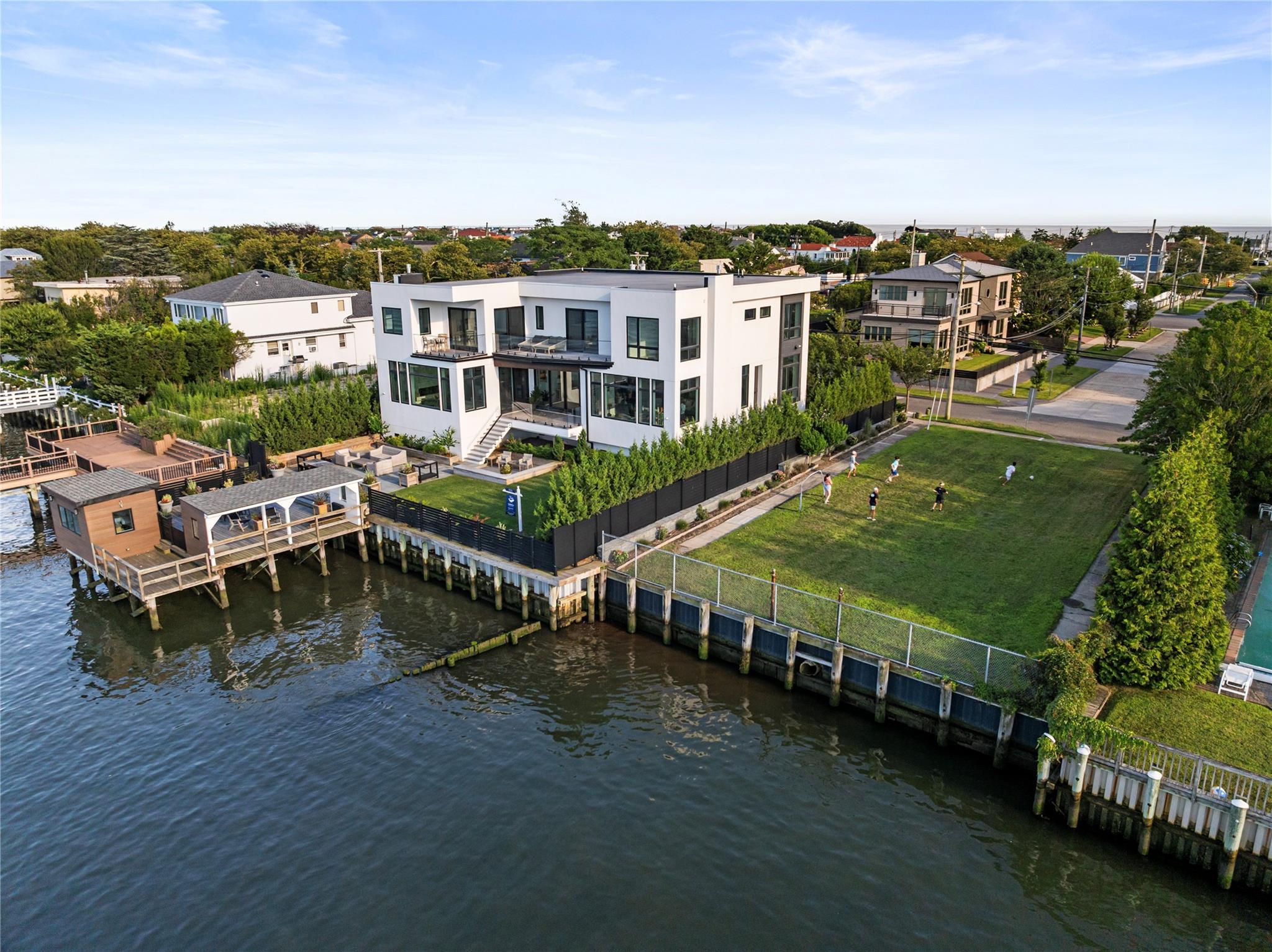 Single Family Bay Nassau County, NY 11509, MLS-888324-44