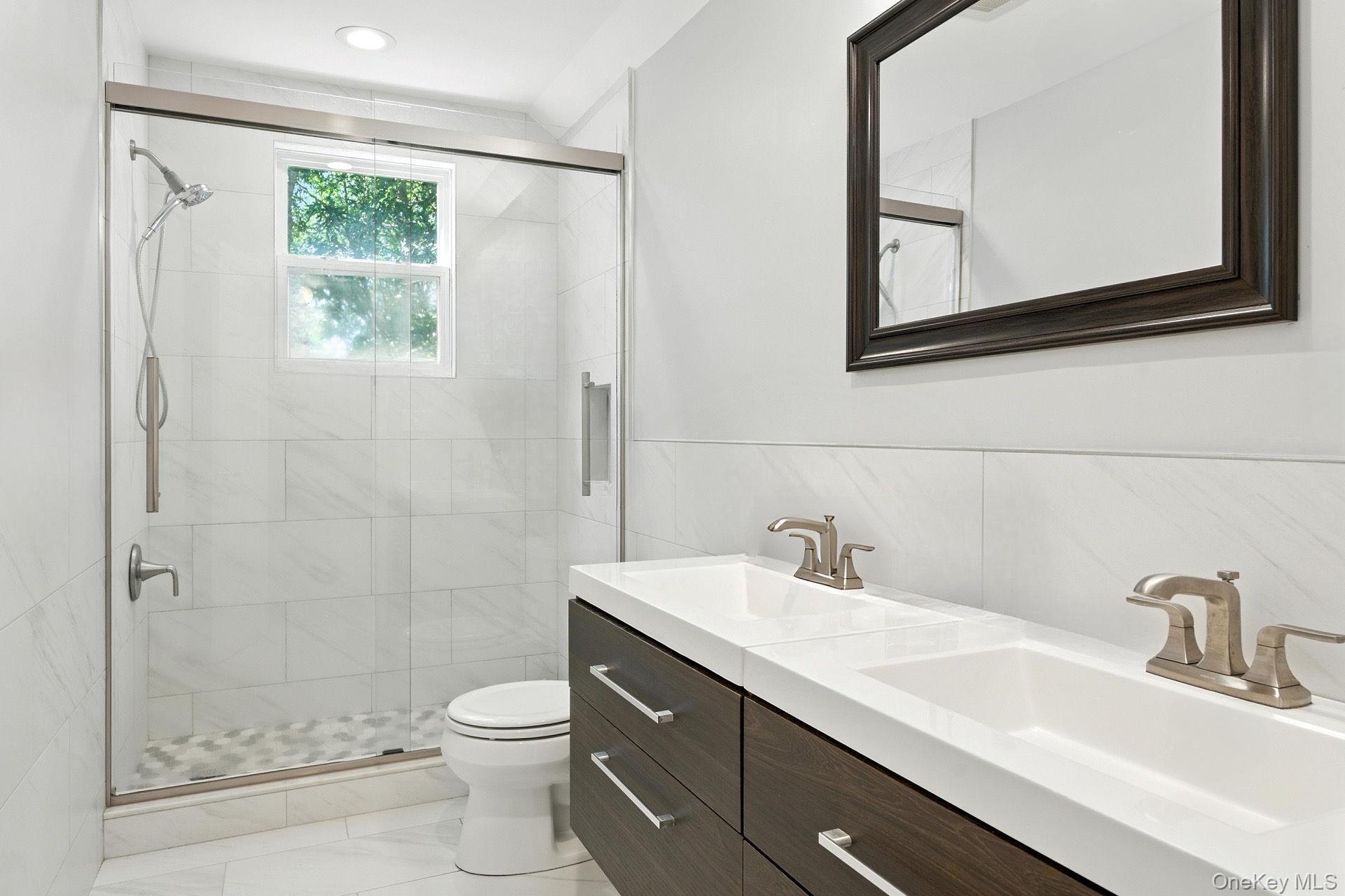 Condo Sunflower Ridge Suffolk County, NY 11720, MLS-888334-13