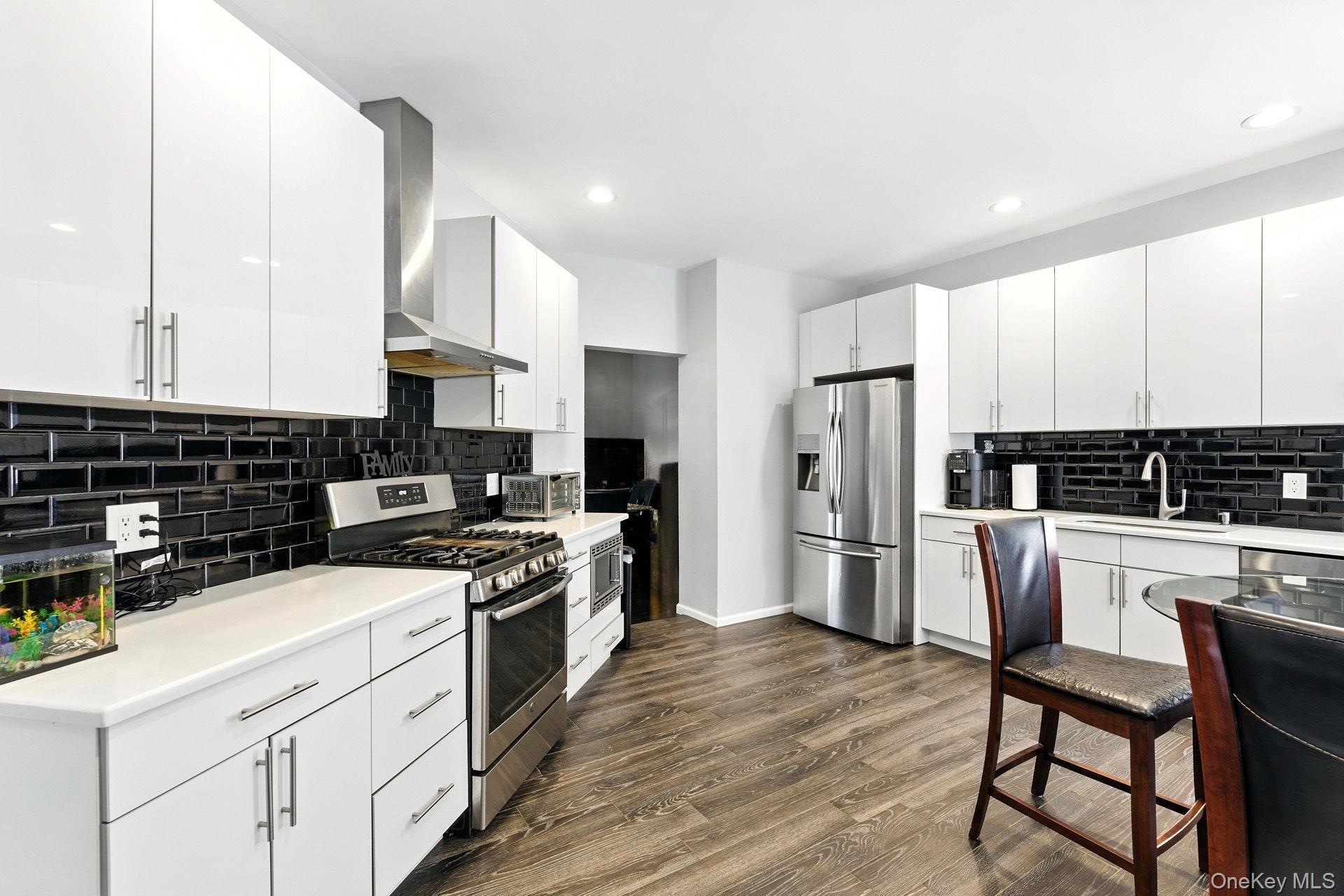 Condo Sunflower Ridge Suffolk County, NY 11720, MLS-888334-4