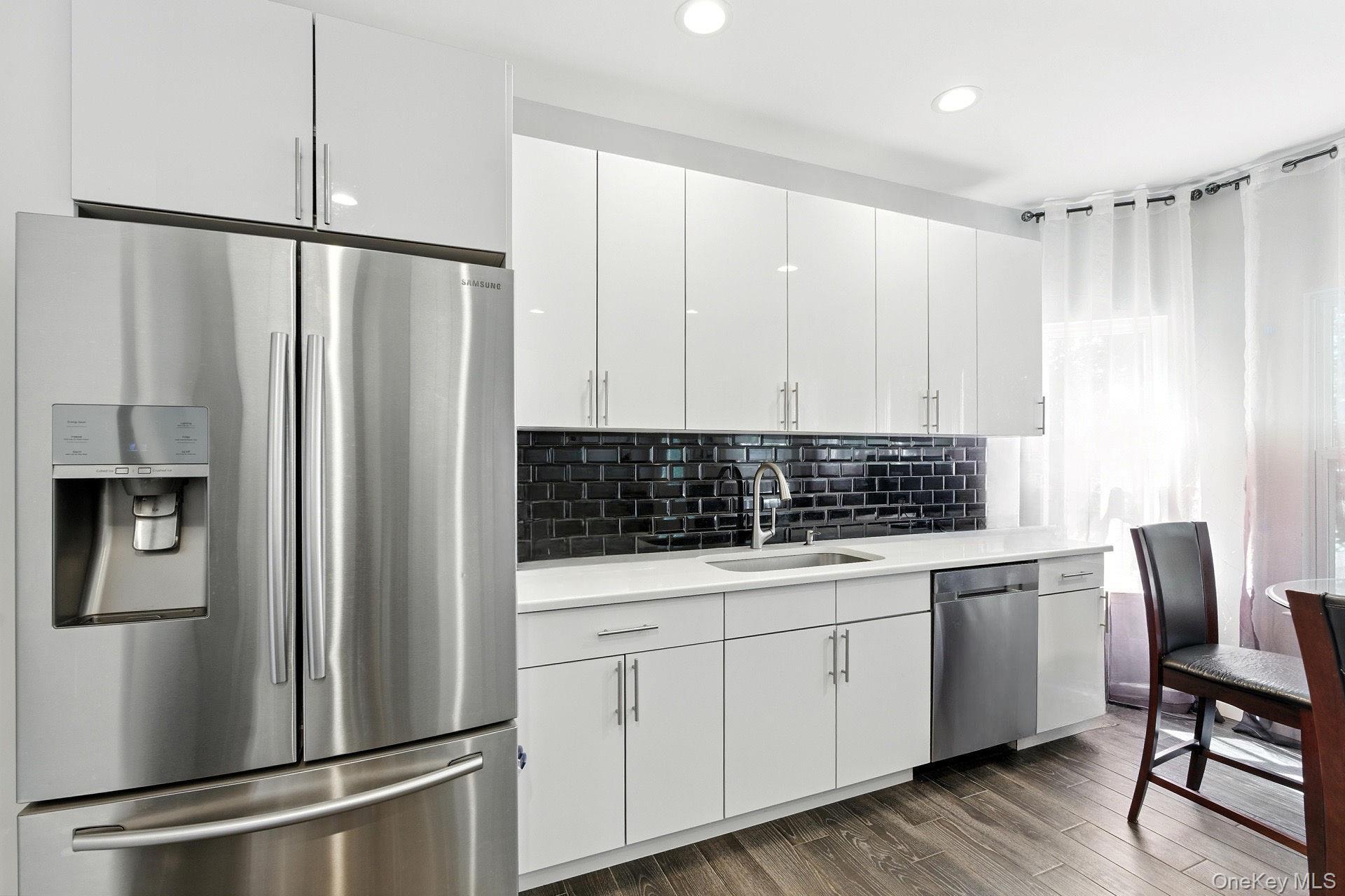 Condo Sunflower Ridge Suffolk County, NY 11720, MLS-888334-5