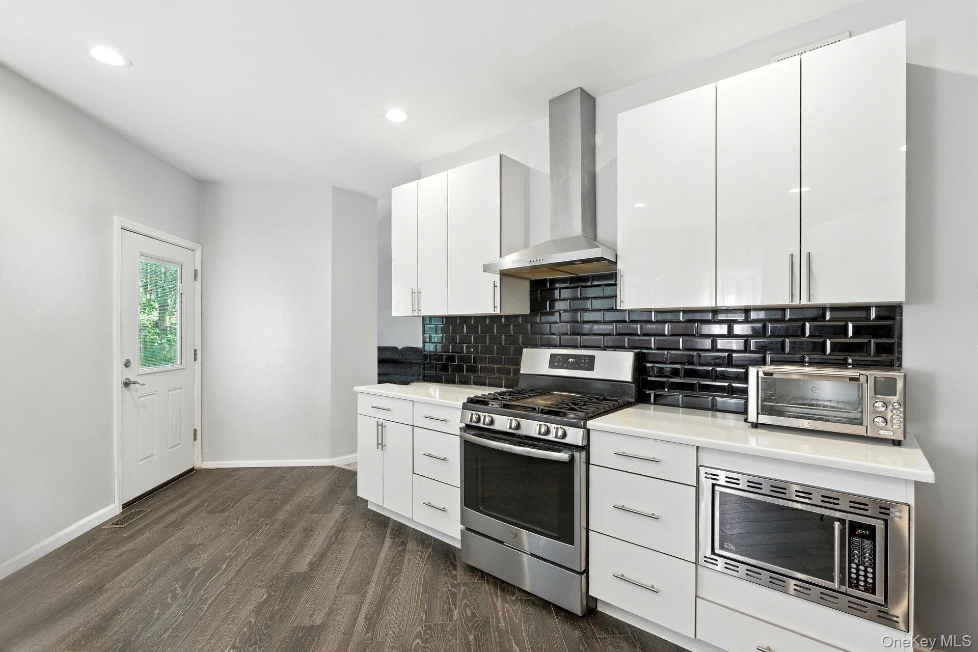 Condo Sunflower Ridge Suffolk County, NY 11720, MLS-888334-6