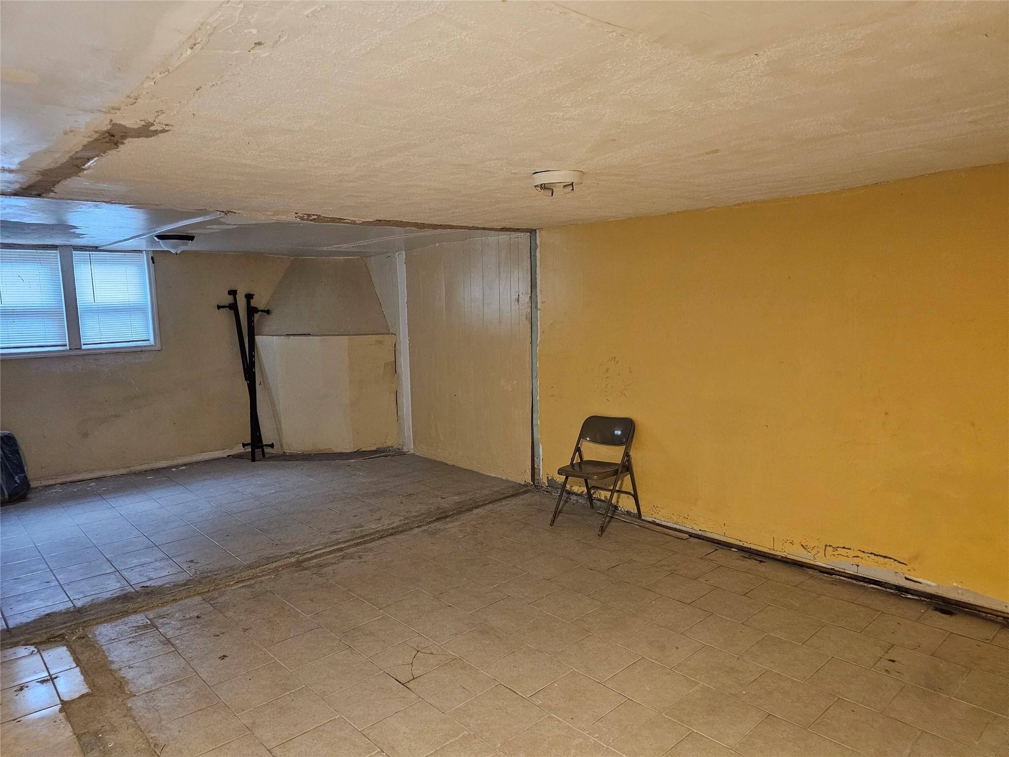 Single Family Murdock  Queens, NY 11429, MLS-888360-6