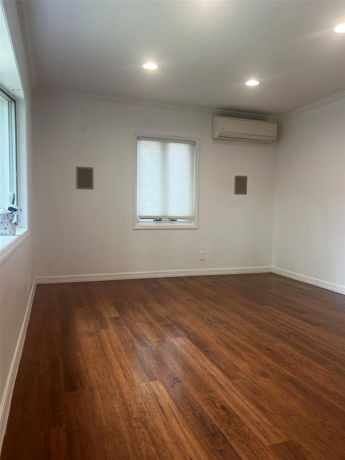 Single Family 198th  Queens, NY 11366, MLS-888380-4