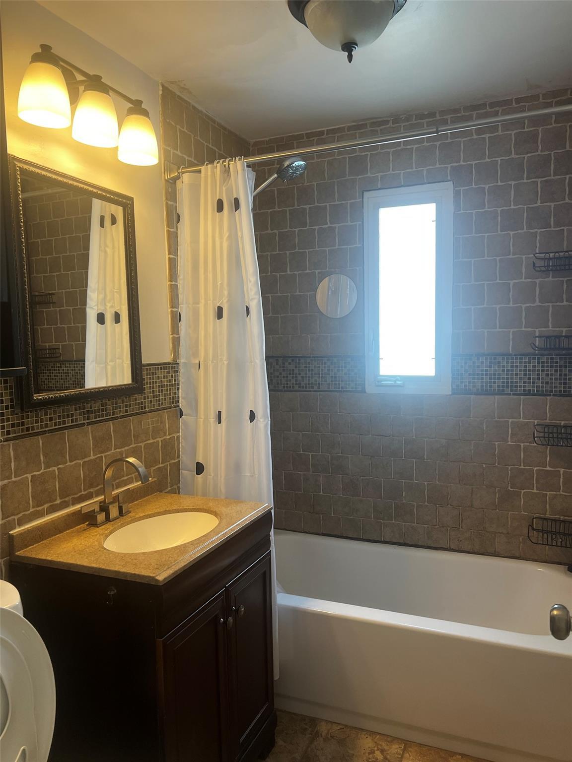 Single Family 198th  Queens, NY 11366, MLS-888380-5