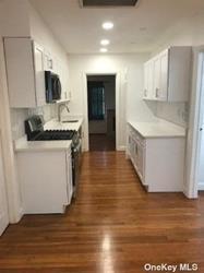 Single Family Cryders  Queens, NY 11357, MLS-888393-3