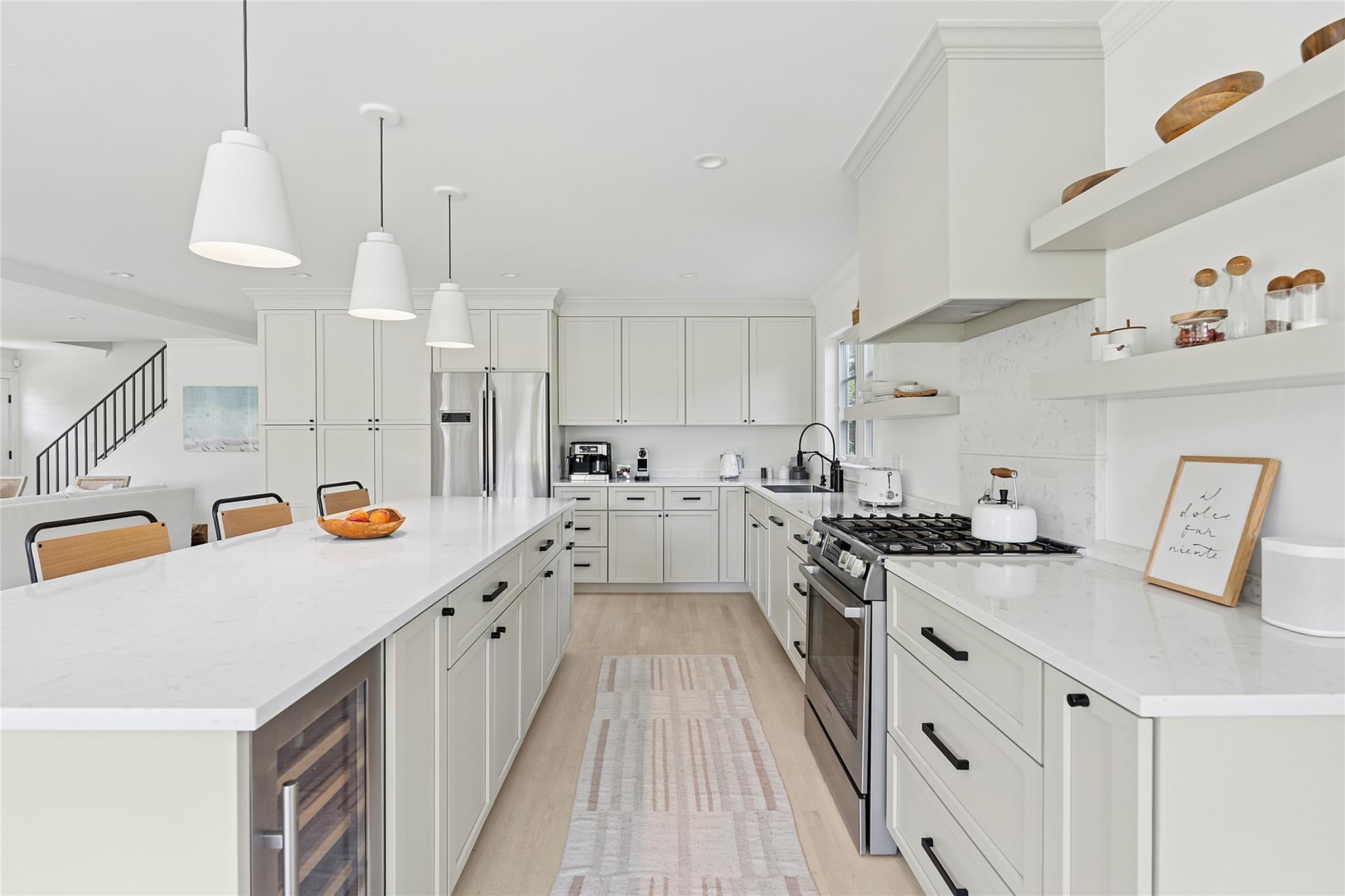 Single Family Armande Suffolk County, NY 11968, MLS-888415-12