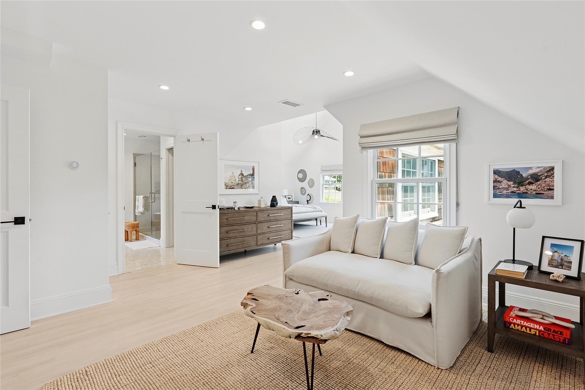 Single Family Armande Suffolk County, NY 11968, MLS-888415-16