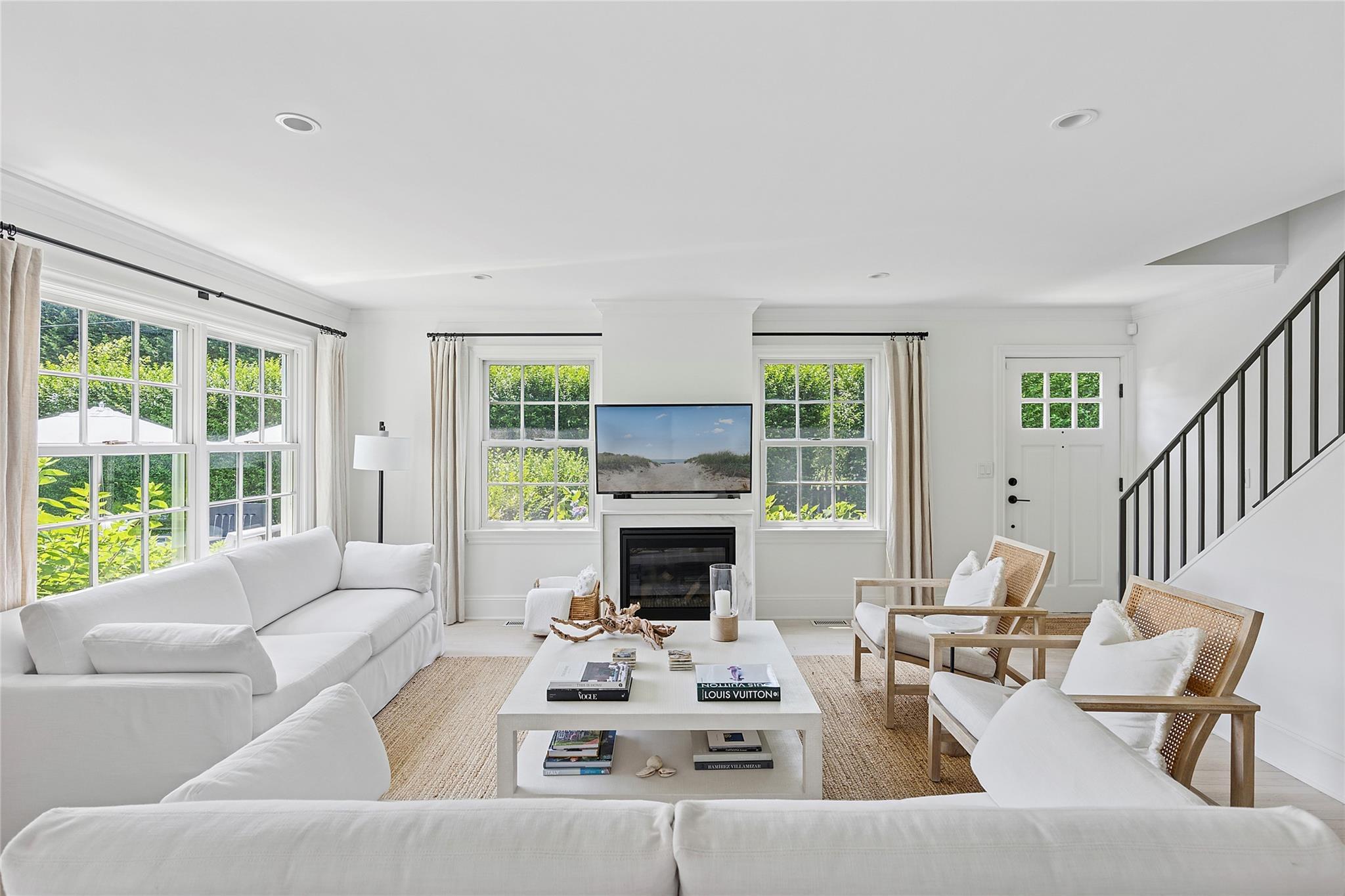 Single Family Armande Suffolk County, NY 11968, MLS-888415-7