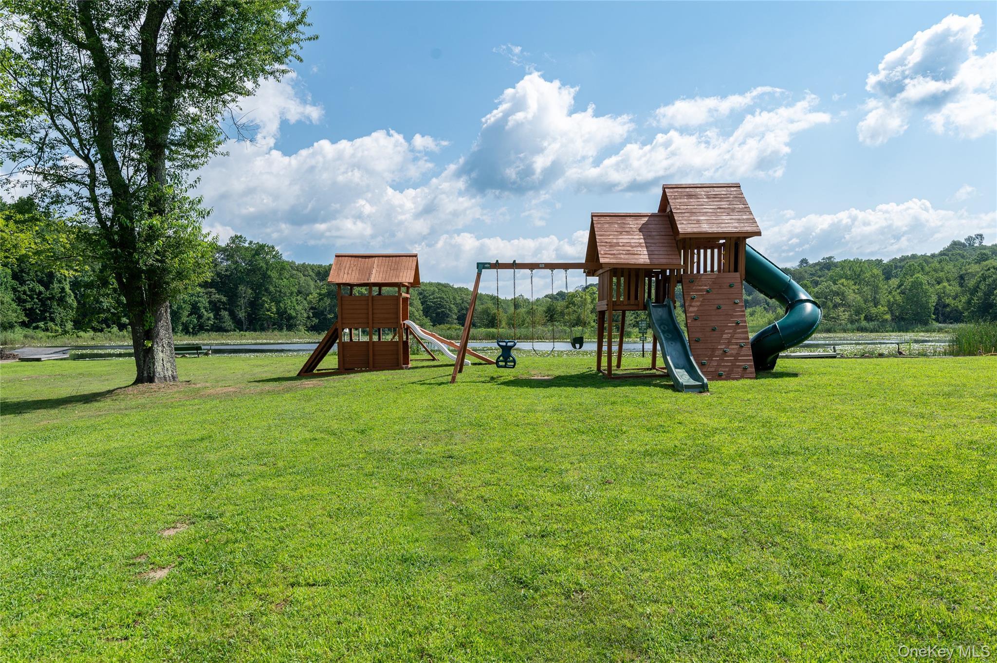 Single Family Shady  Putnam County, NY 10541, MLS-888420-17