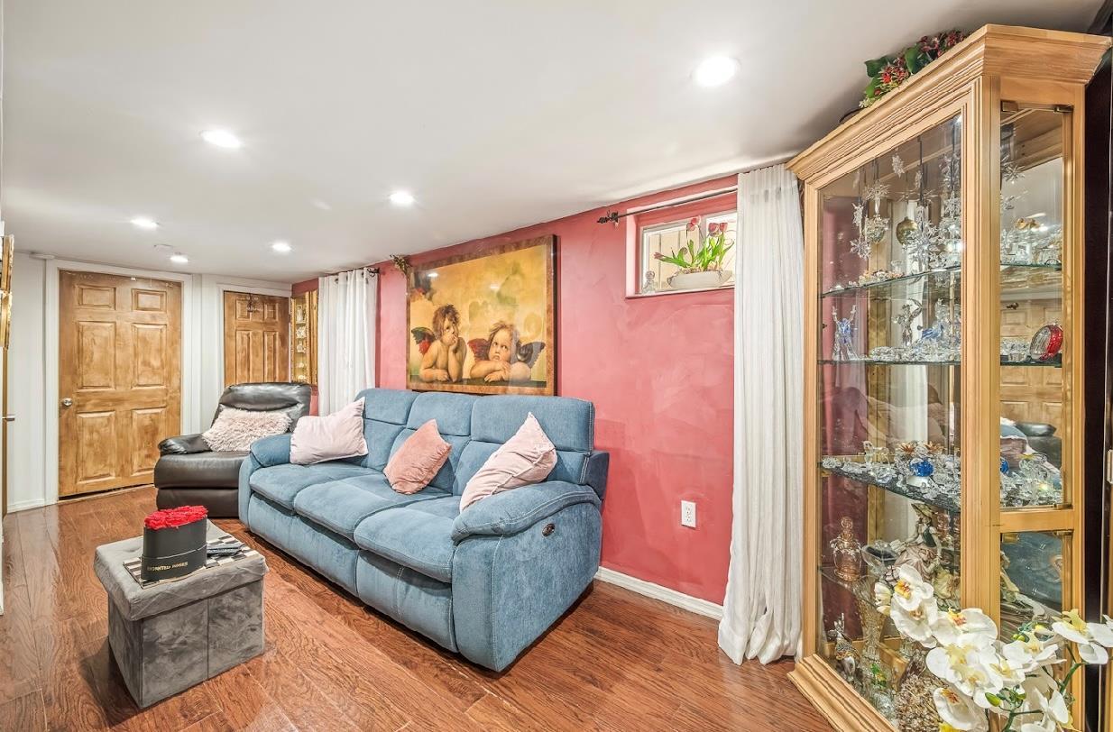 Single Family 73rd  Queens, NY 11370, MLS-888422-12