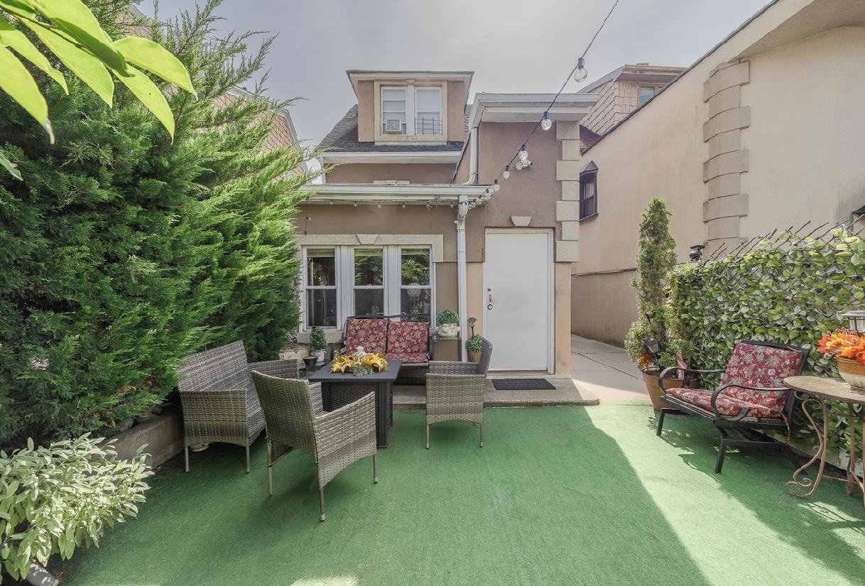Single Family 73rd  Queens, NY 11370, MLS-888422-4