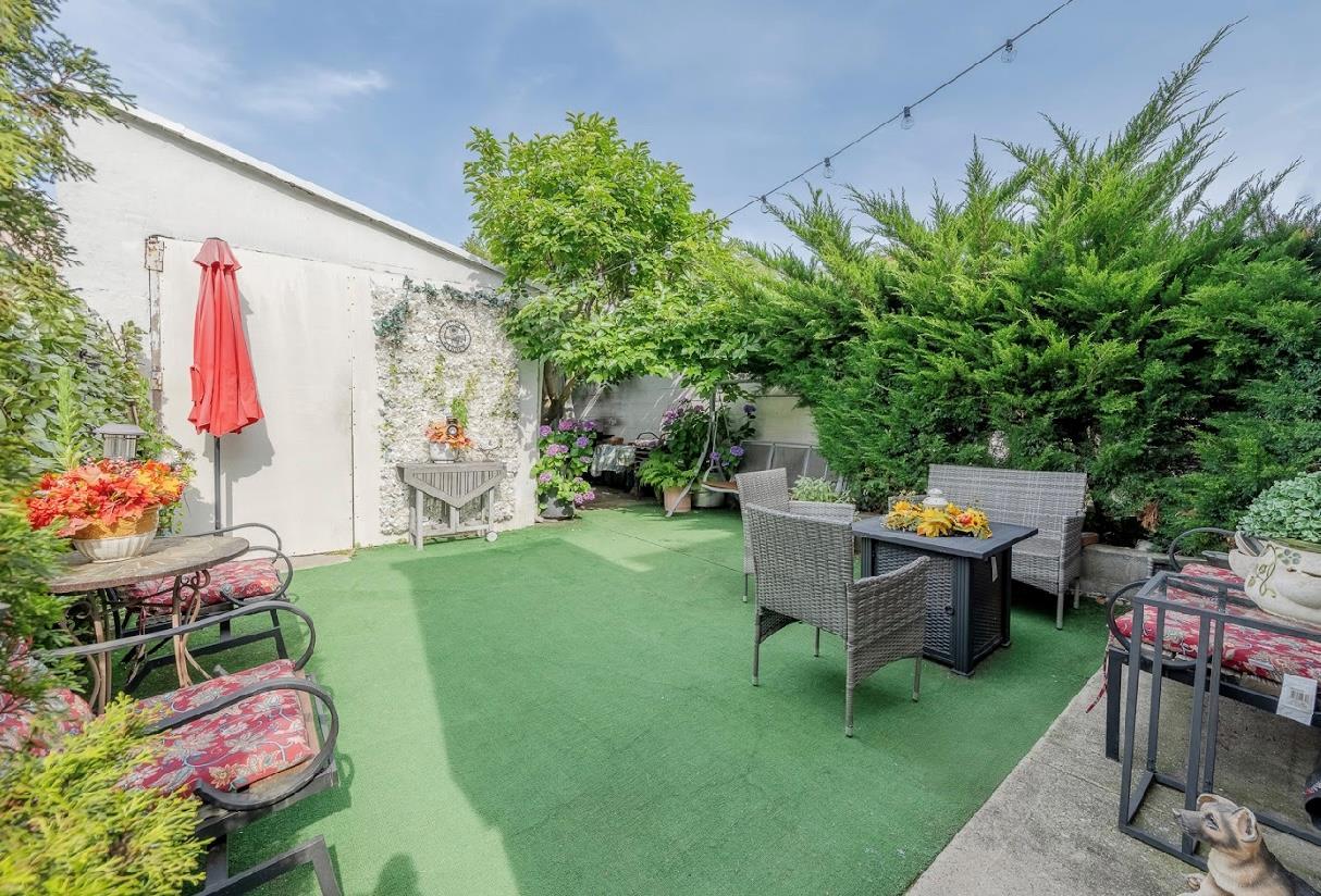 Single Family 73rd  Queens, NY 11370, MLS-888422-6