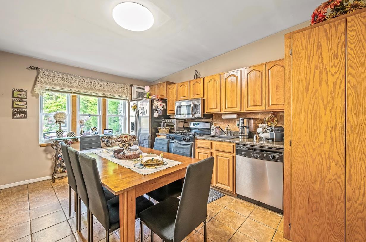 Single Family 73rd  Queens, NY 11370, MLS-888422-9