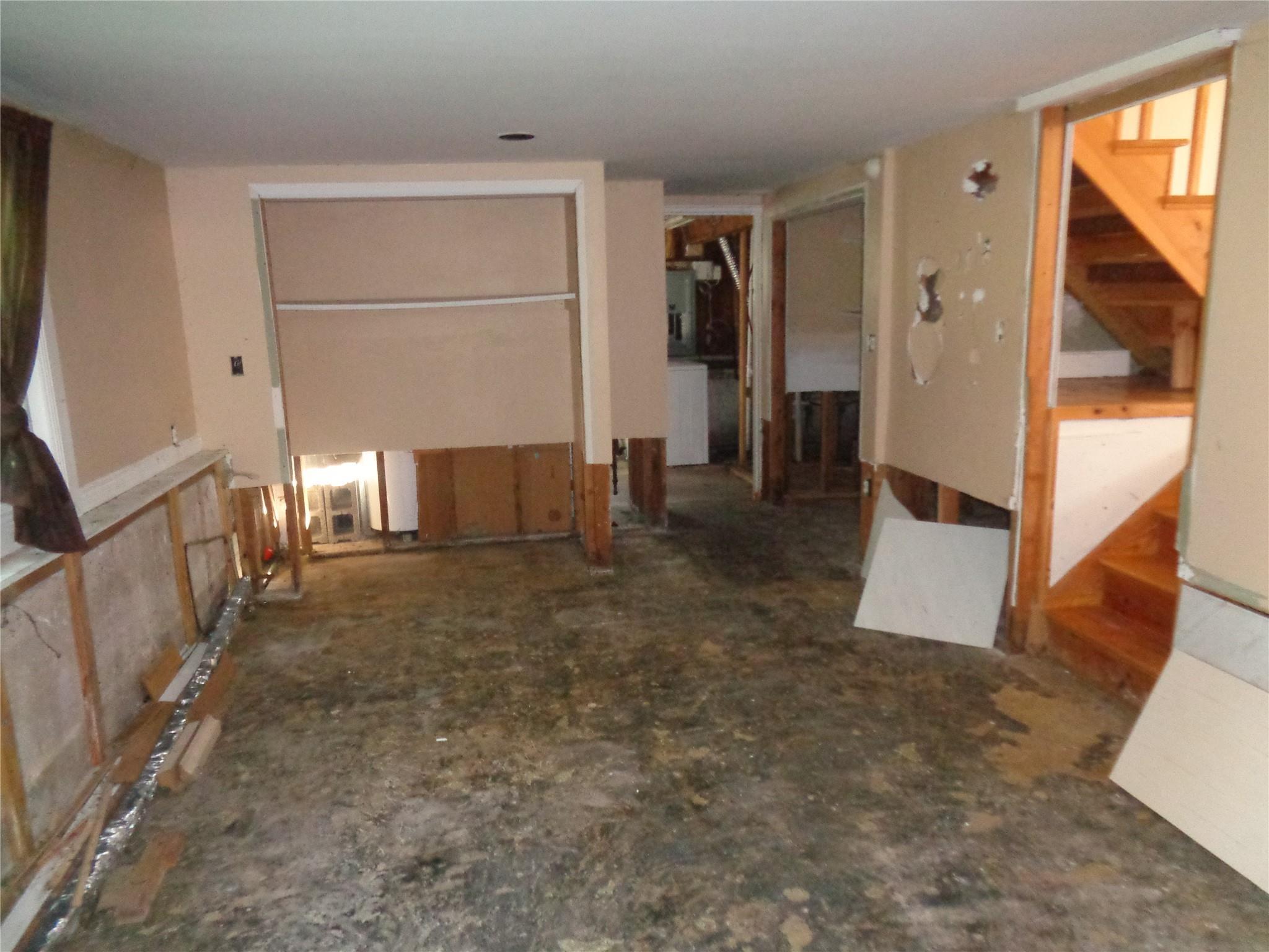 Single Family Marine  Suffolk County, NY 11757, MLS-888427-5