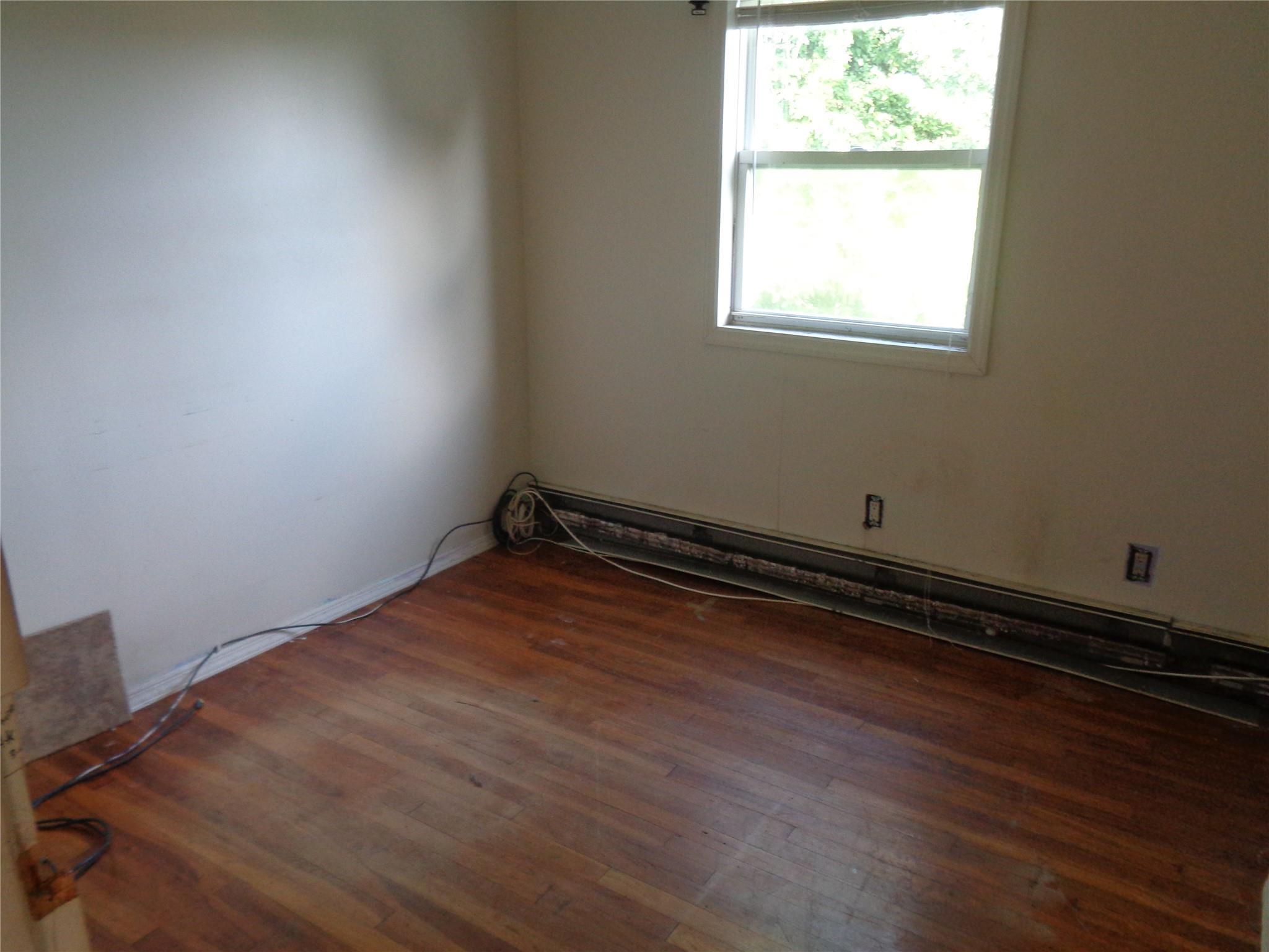 Single Family Marine  Suffolk County, NY 11757, MLS-888427-8
