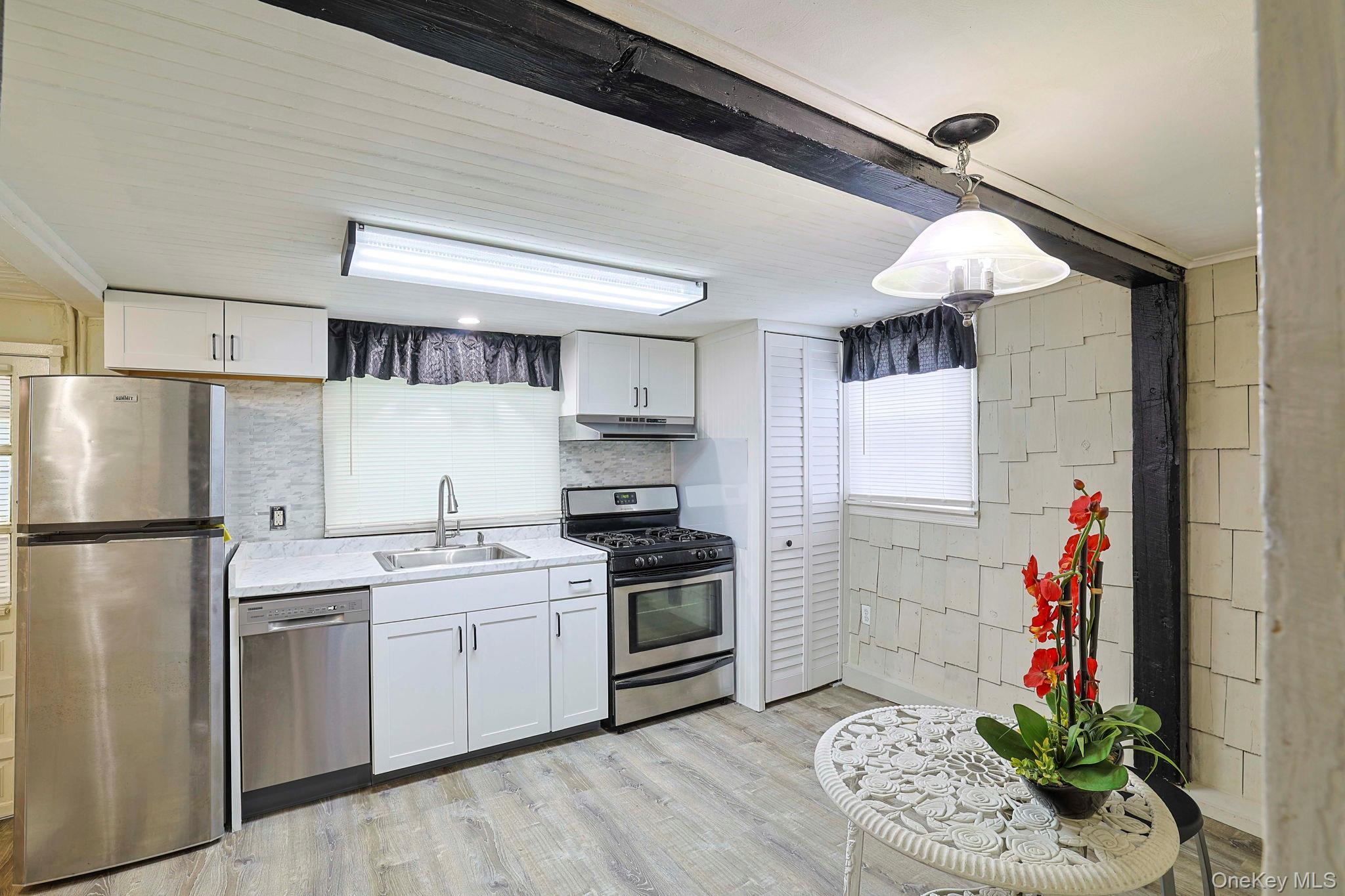 Single Family Wawayanda  Orange County, NY 10940, MLS-888435-14