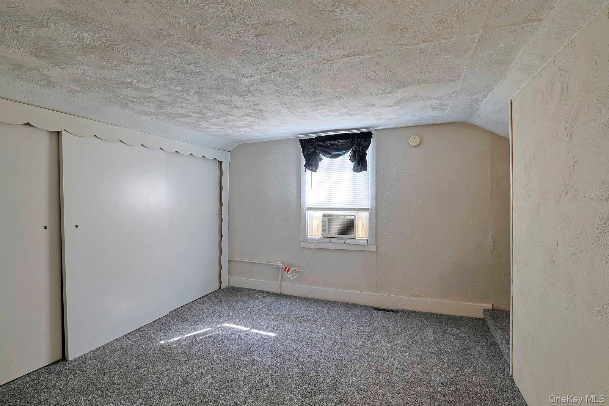 Single Family Wawayanda  Orange County, NY 10940, MLS-888435-21