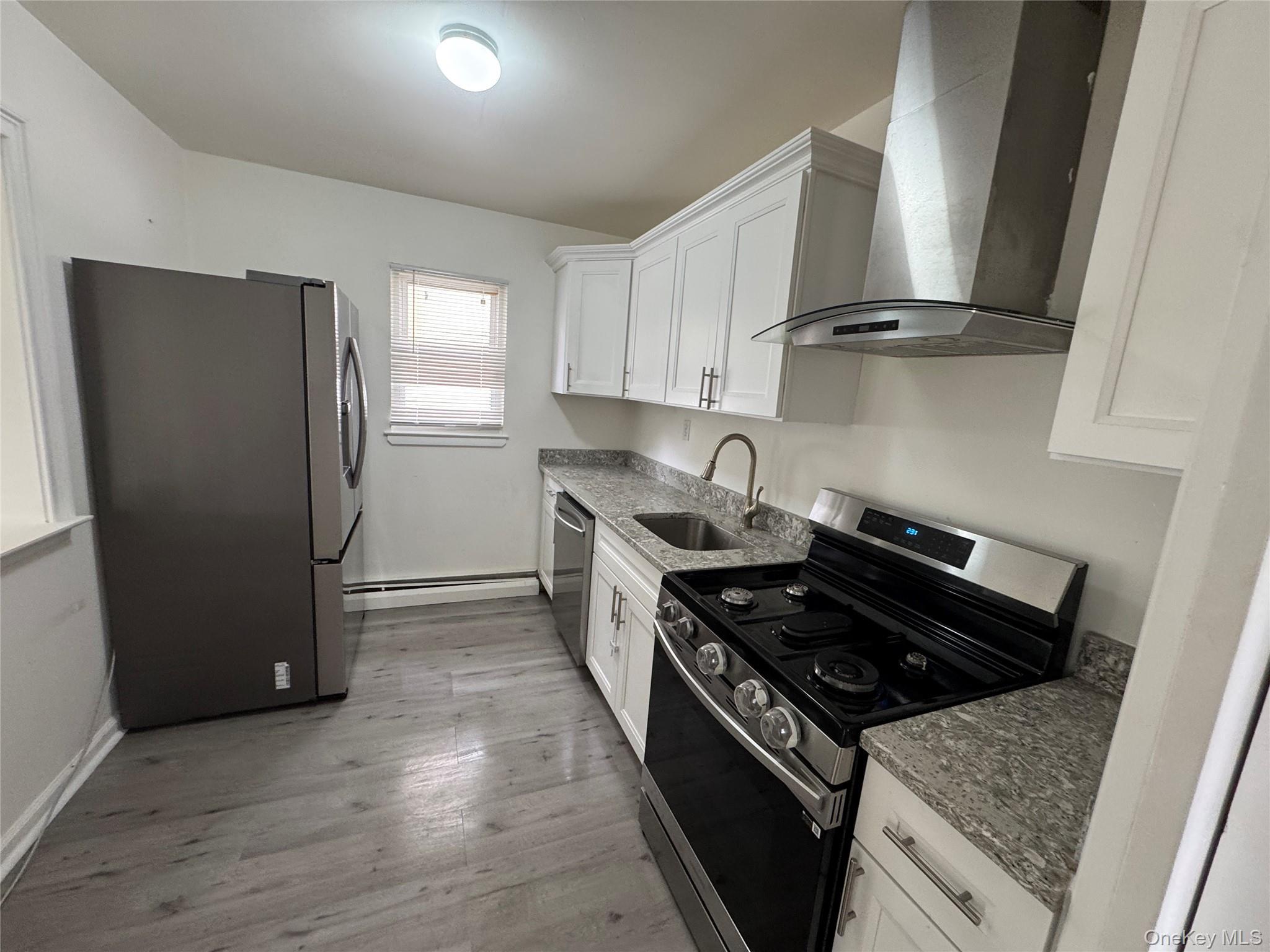 Single Family Lake  Suffolk County, NY 11772, MLS-888441-11