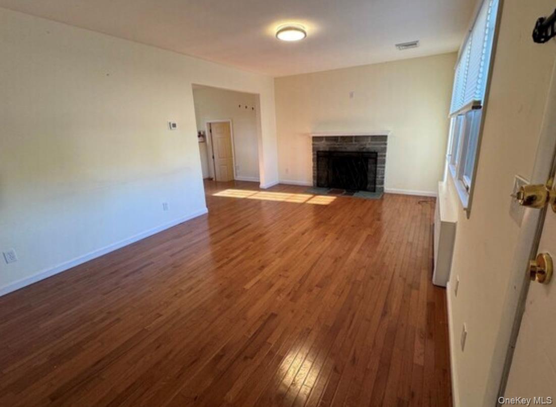 Single Family Lake  Suffolk County, NY 11772, MLS-888441-3