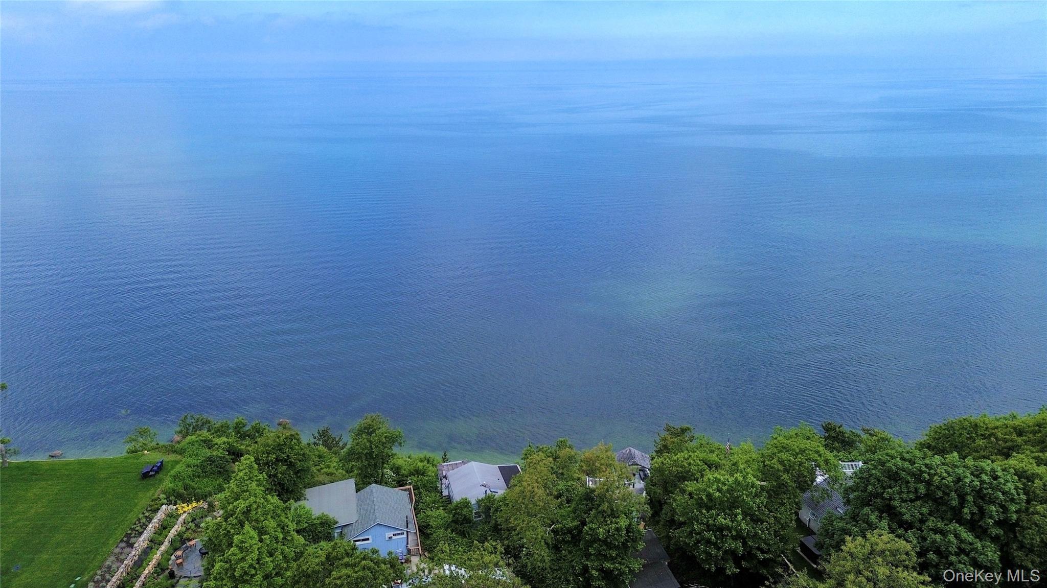 Single Family Hillcrest  Suffolk County, NY 11933, MLS-888442-2