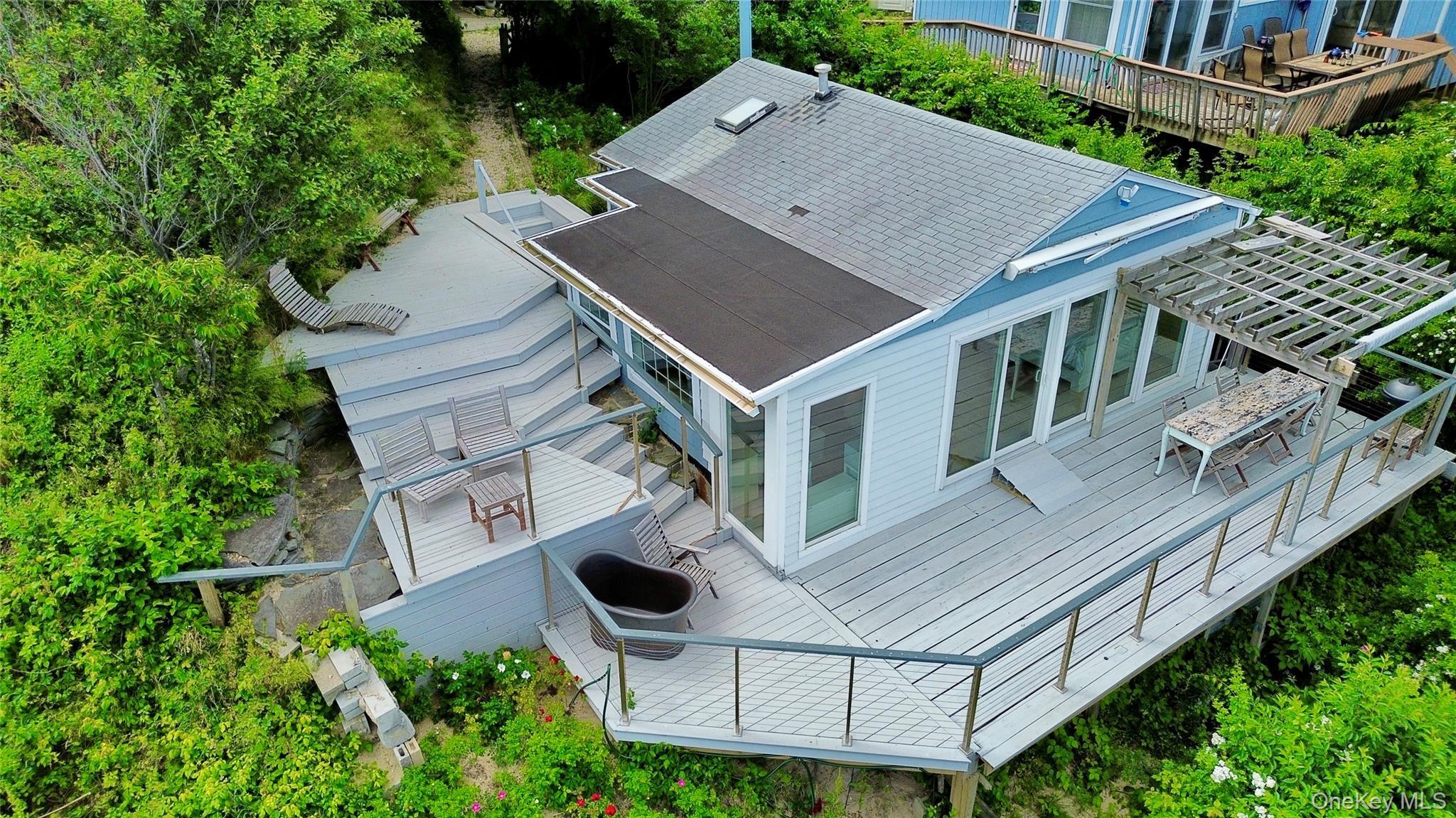 Single Family Hillcrest  Suffolk County, NY 11933, MLS-888442-4