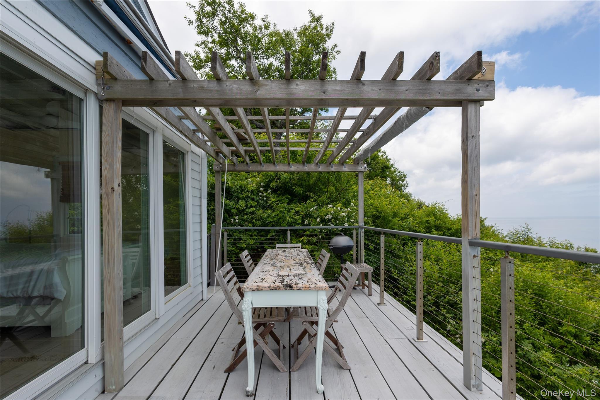 Single Family Hillcrest  Suffolk County, NY 11933, MLS-888442-6