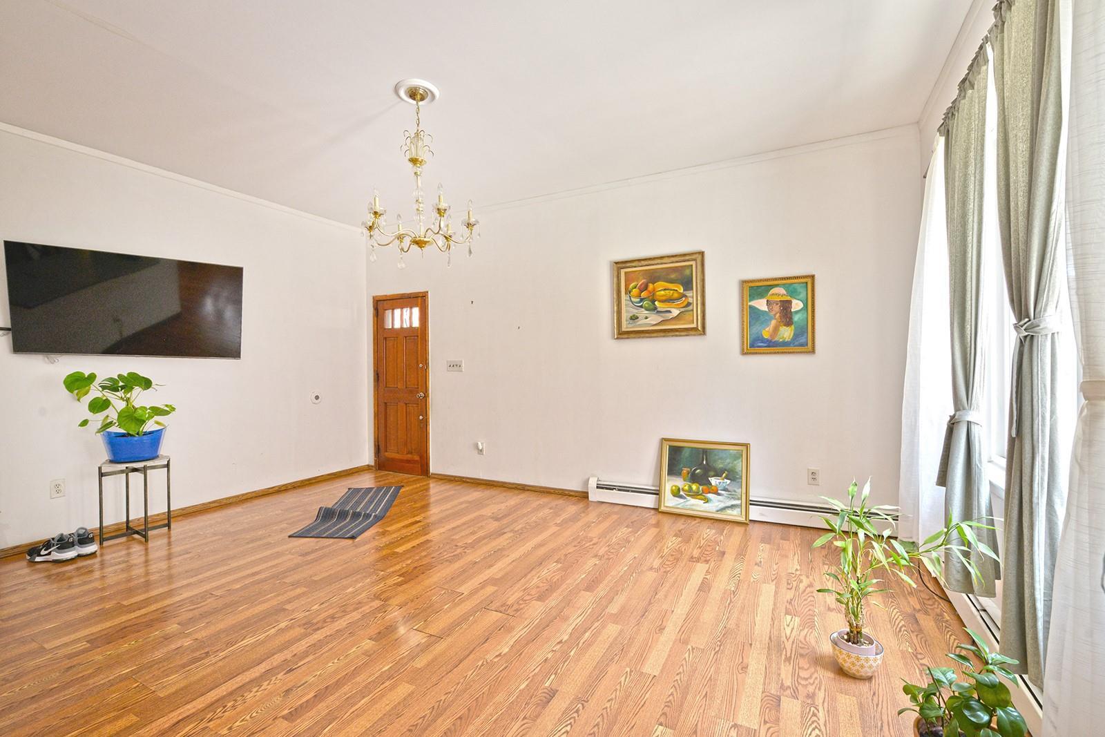 Single Family Penrod  Queens, NY 11368, MLS-888466-5