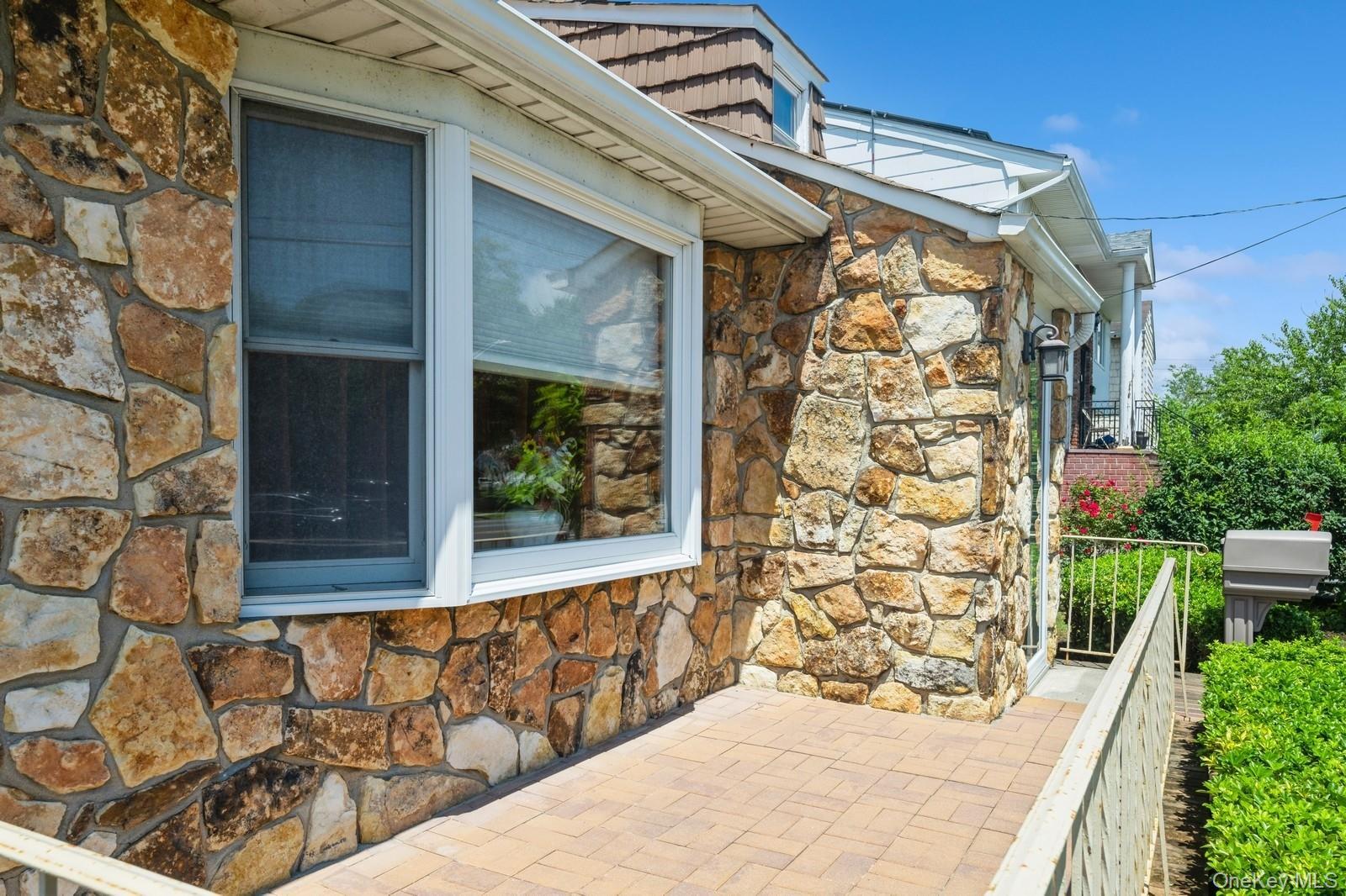 Single Family Peninsula Nassau County, NY 11598, MLS-888481-4