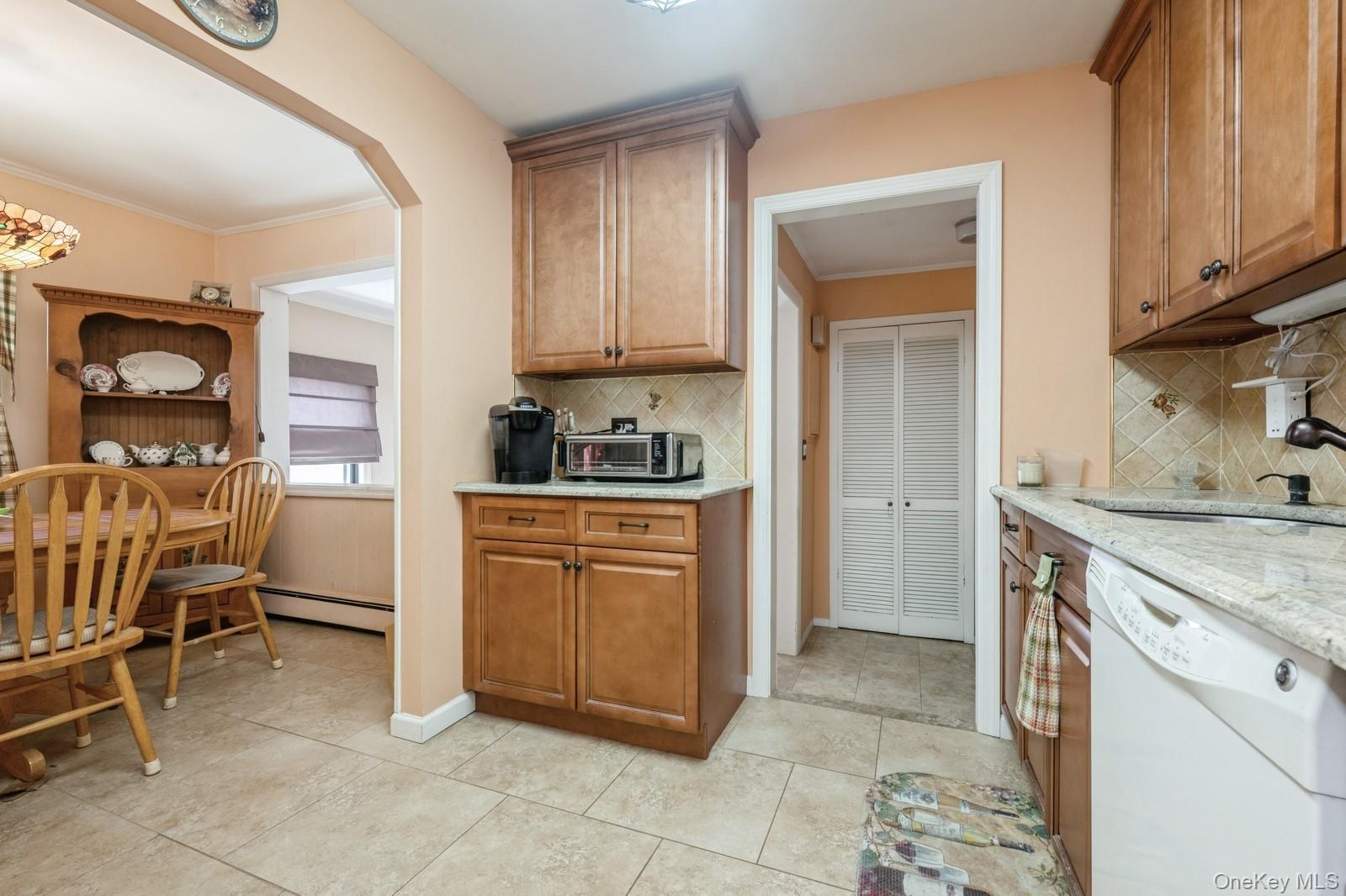 Single Family Peninsula Nassau County, NY 11598, MLS-888481-8