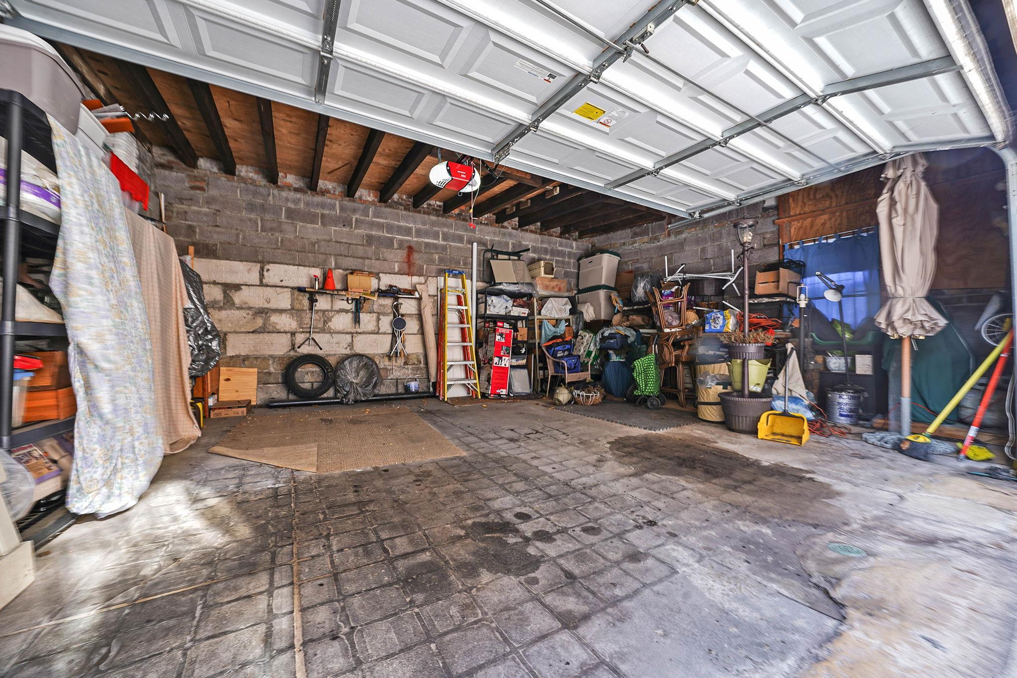 Single Family Granite Brooklyn, NY 11207, MLS-888483-23