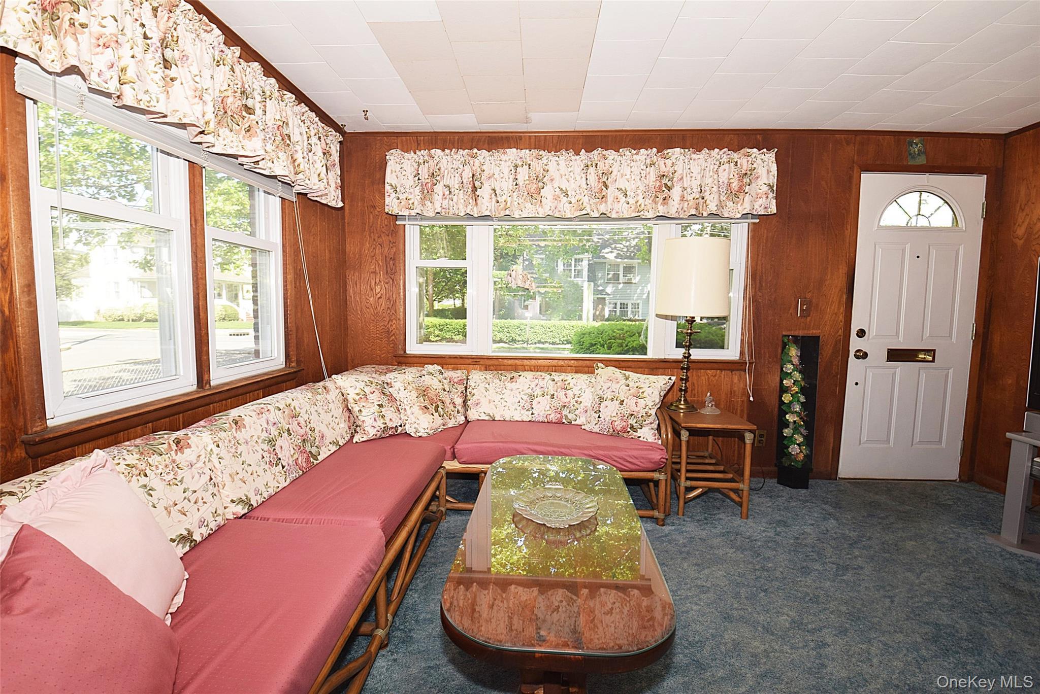 Single Family Nieman  Nassau County, NY 11563, MLS-888506-14