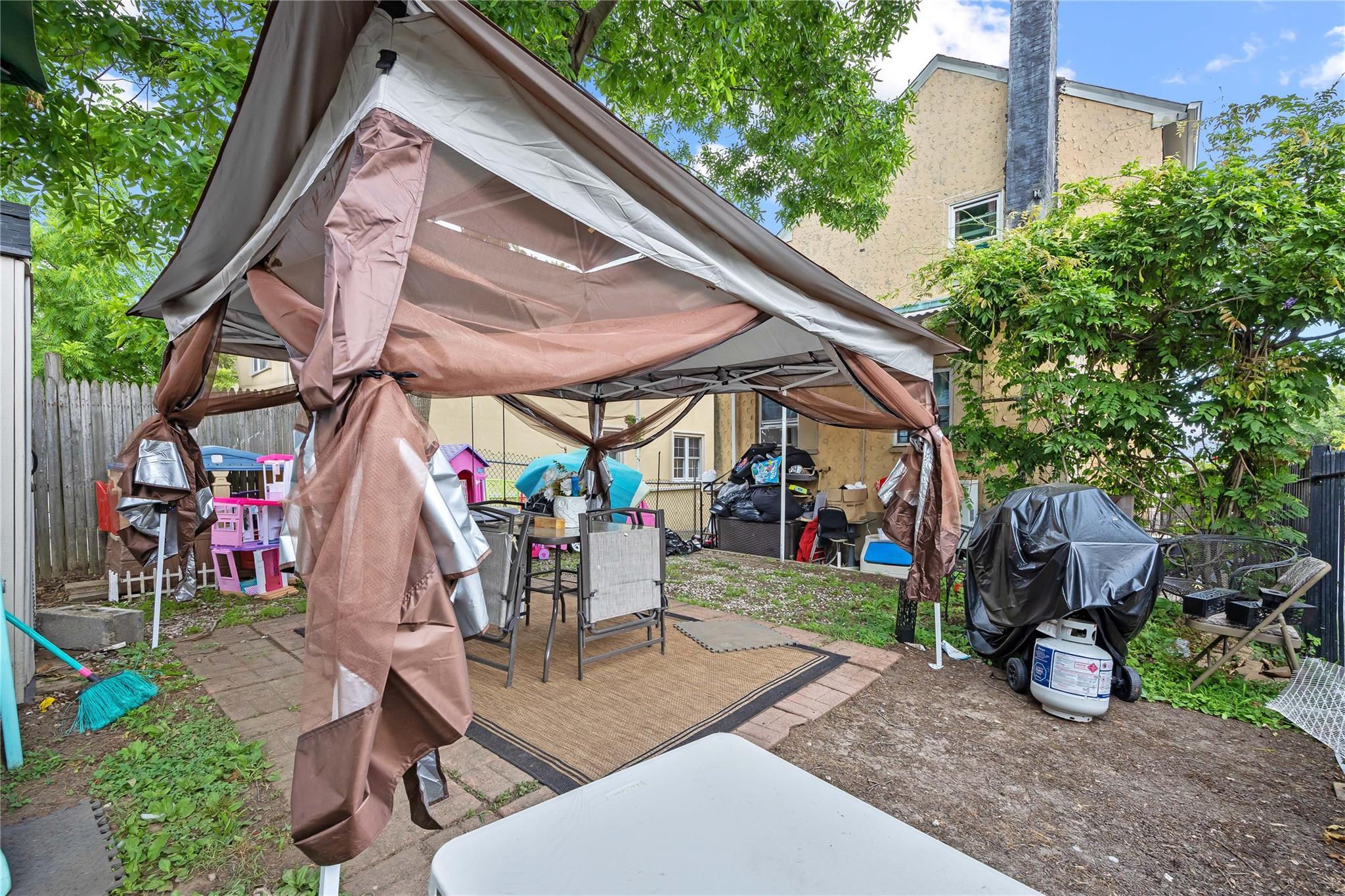 Single Family Hering  Bronx, NY 10469, MLS-888530-18