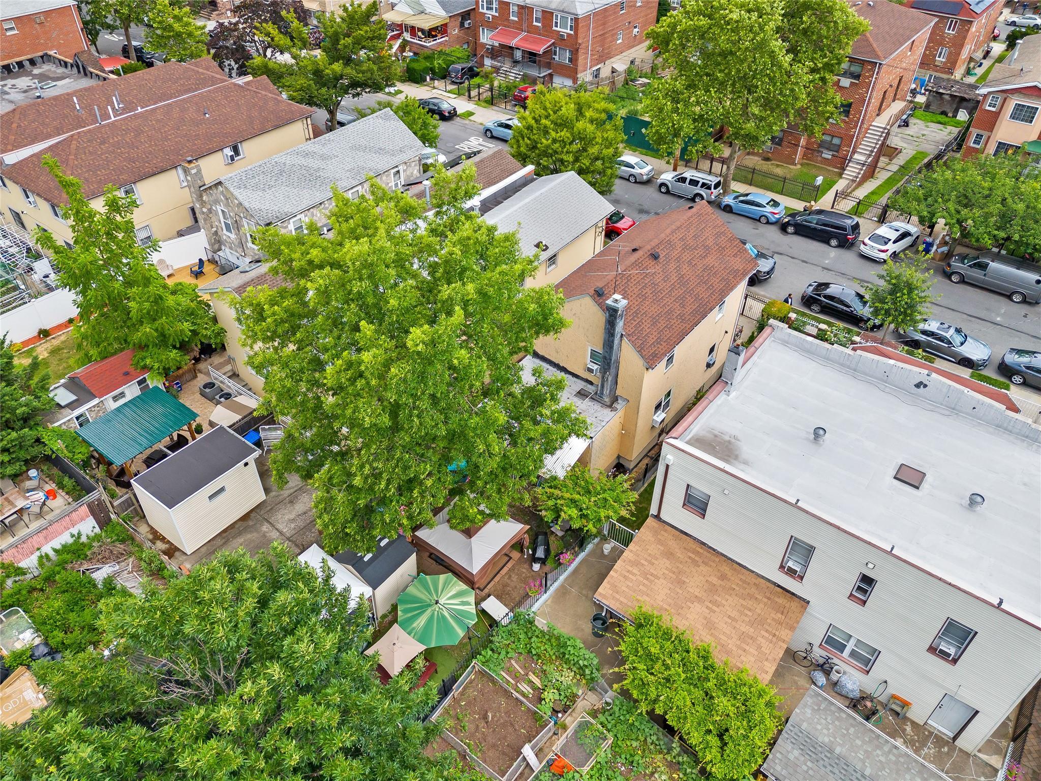 Single Family Hering  Bronx, NY 10469, MLS-888530-26