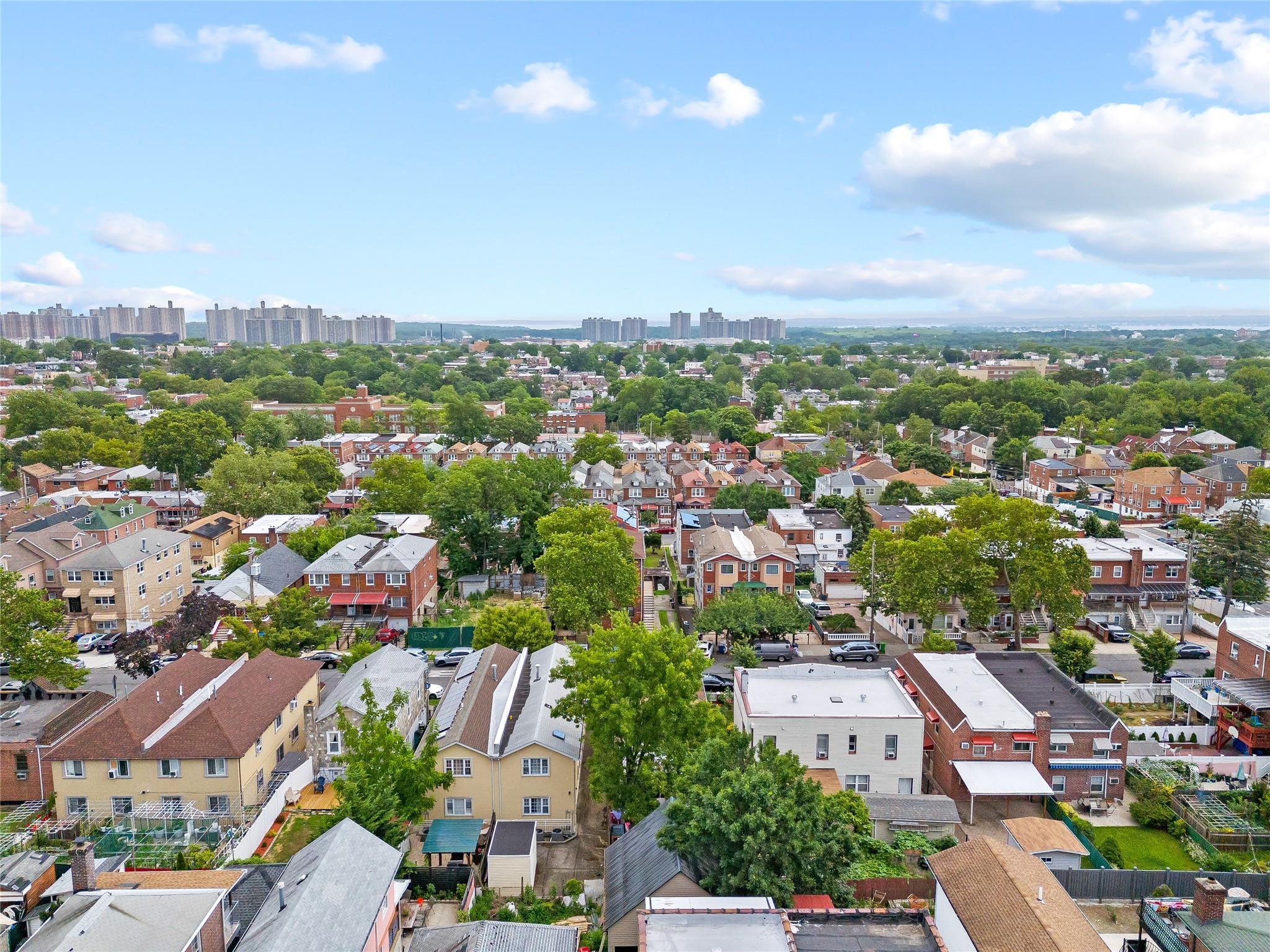 Single Family Hering  Bronx, NY 10469, MLS-888530-27