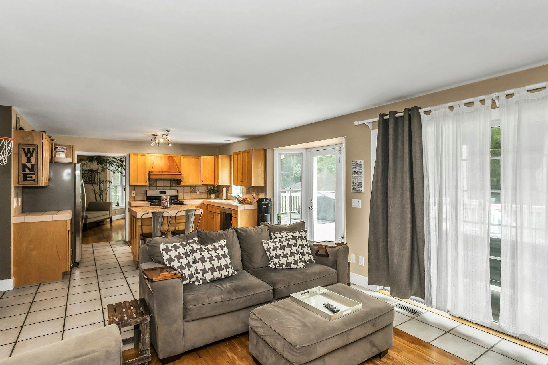 Single Family Squiretown Suffolk County, NY 11946, MLS-888540-17