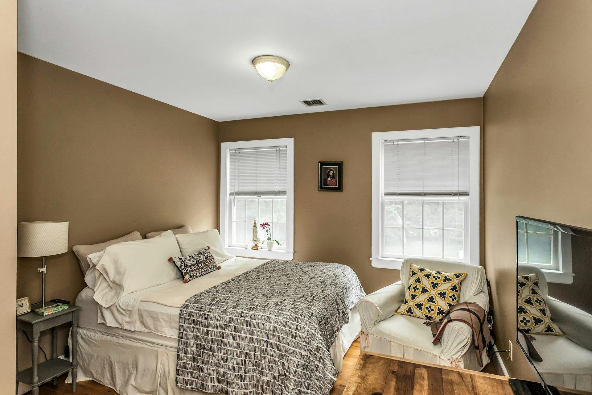 Single Family Squiretown Suffolk County, NY 11946, MLS-888540-21