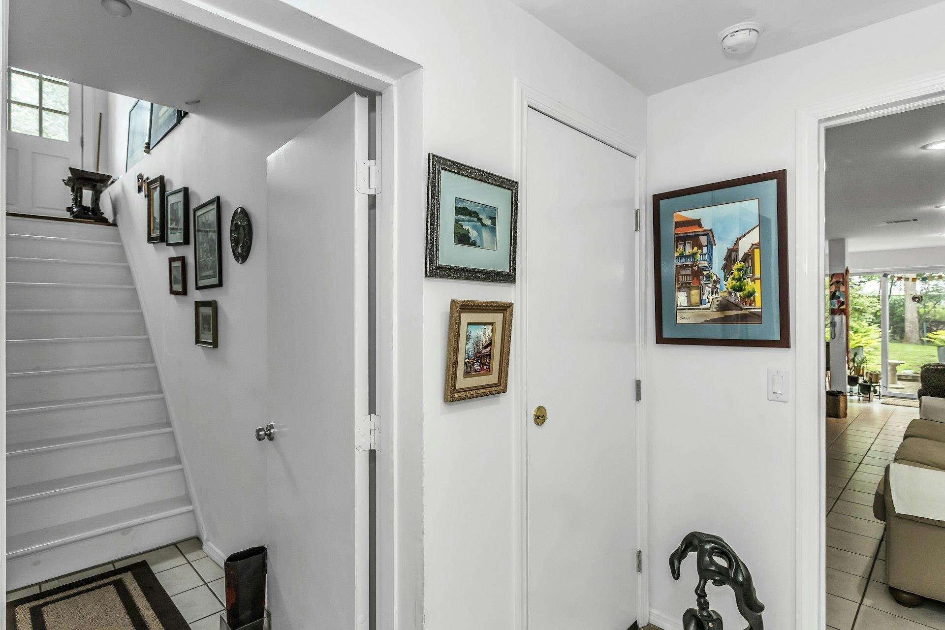 Single Family Squiretown Suffolk County, NY 11946, MLS-888540-23