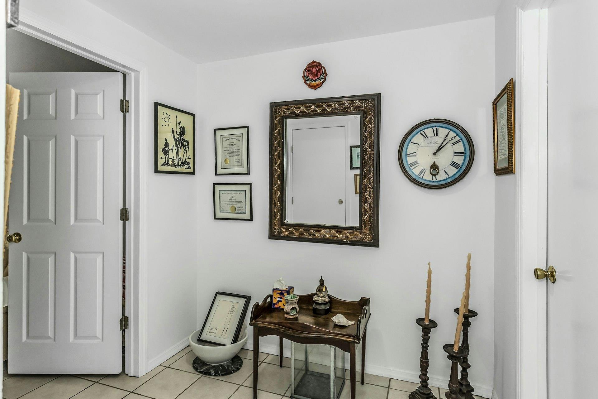 Single Family Squiretown Suffolk County, NY 11946, MLS-888540-24