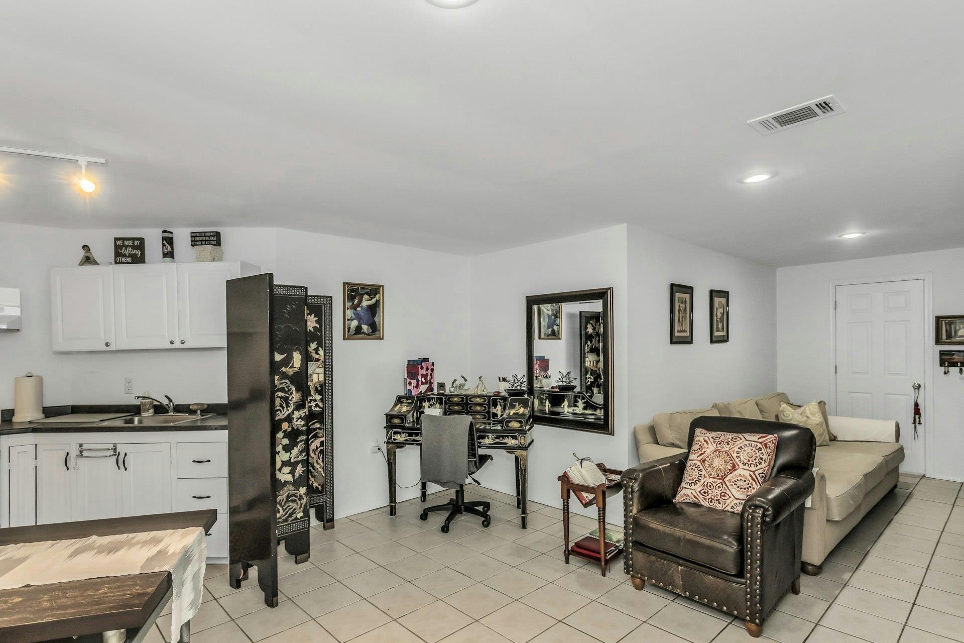 Single Family Squiretown Suffolk County, NY 11946, MLS-888540-26