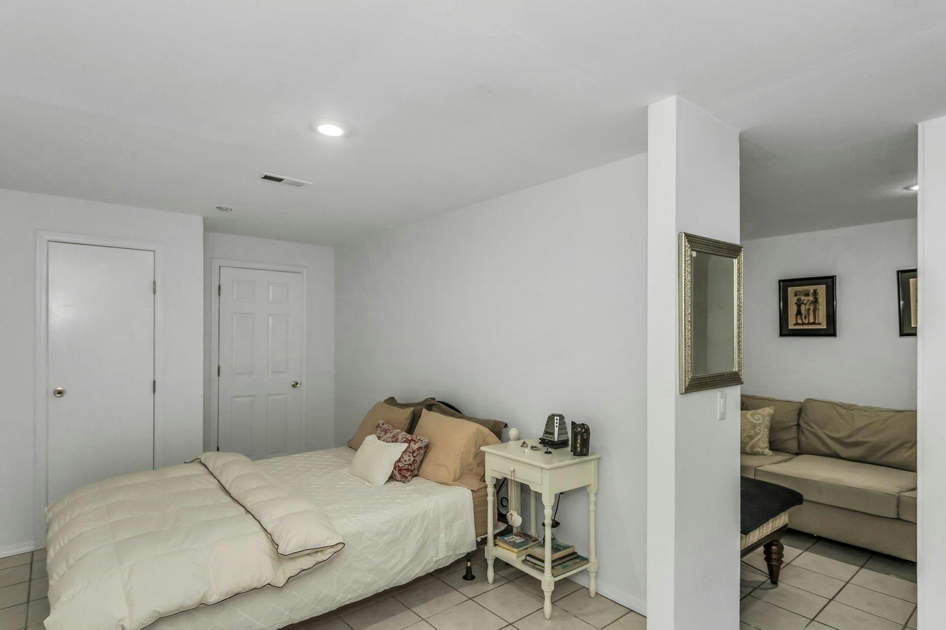 Single Family Squiretown Suffolk County, NY 11946, MLS-888540-29