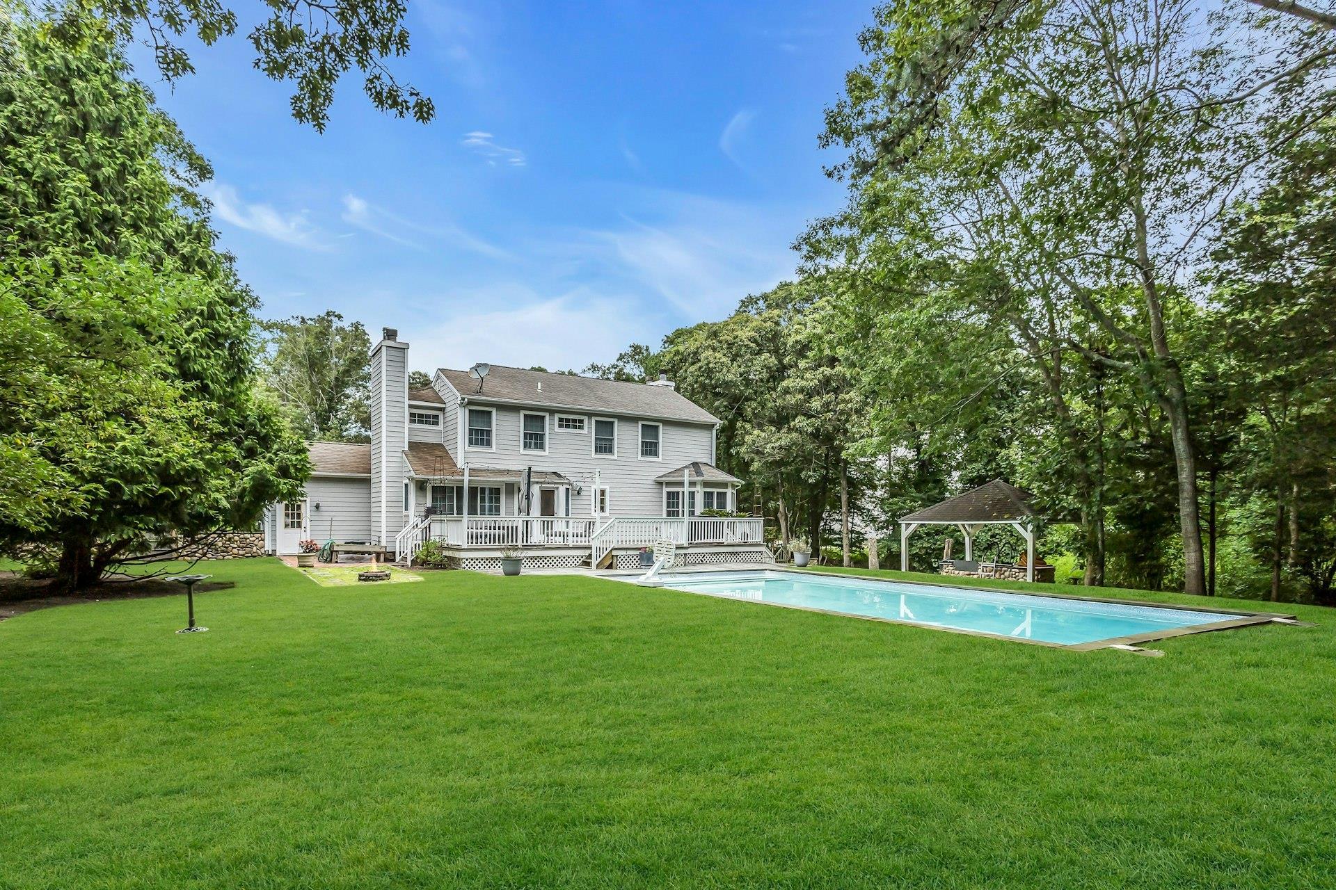 Single Family Squiretown Suffolk County, NY 11946, MLS-888540-37